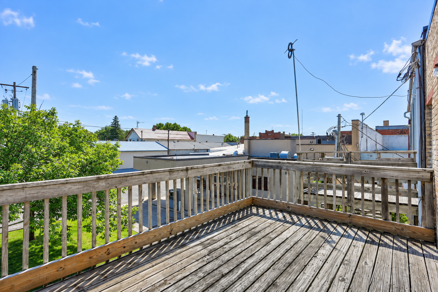 main property photo 16