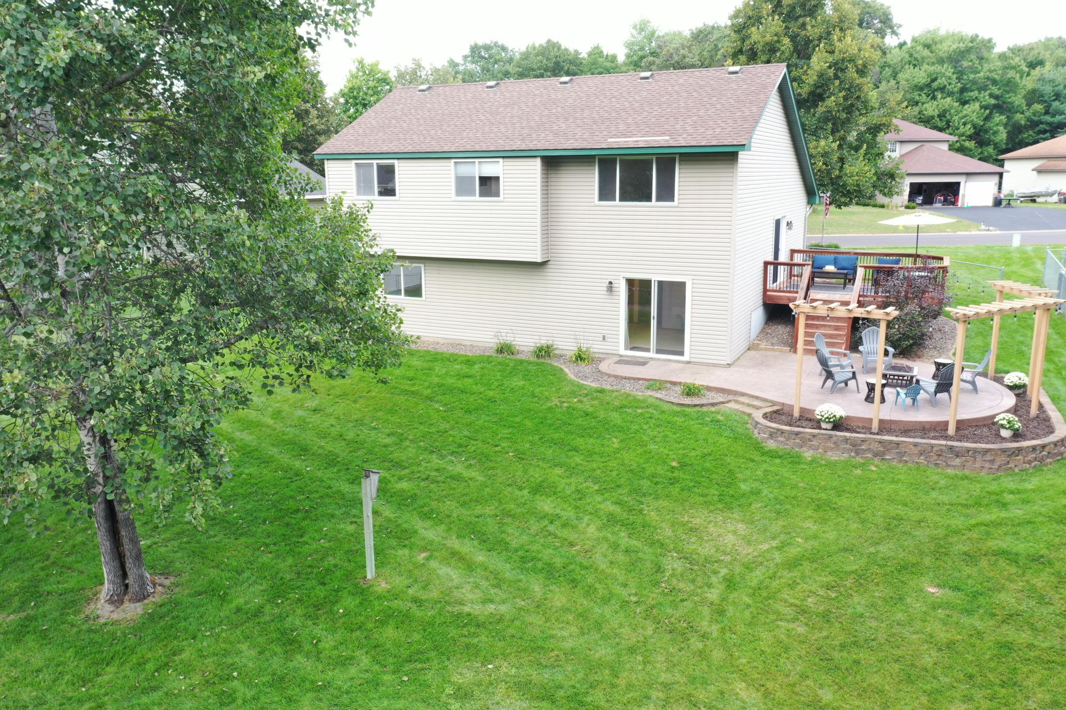 main property photo 17
