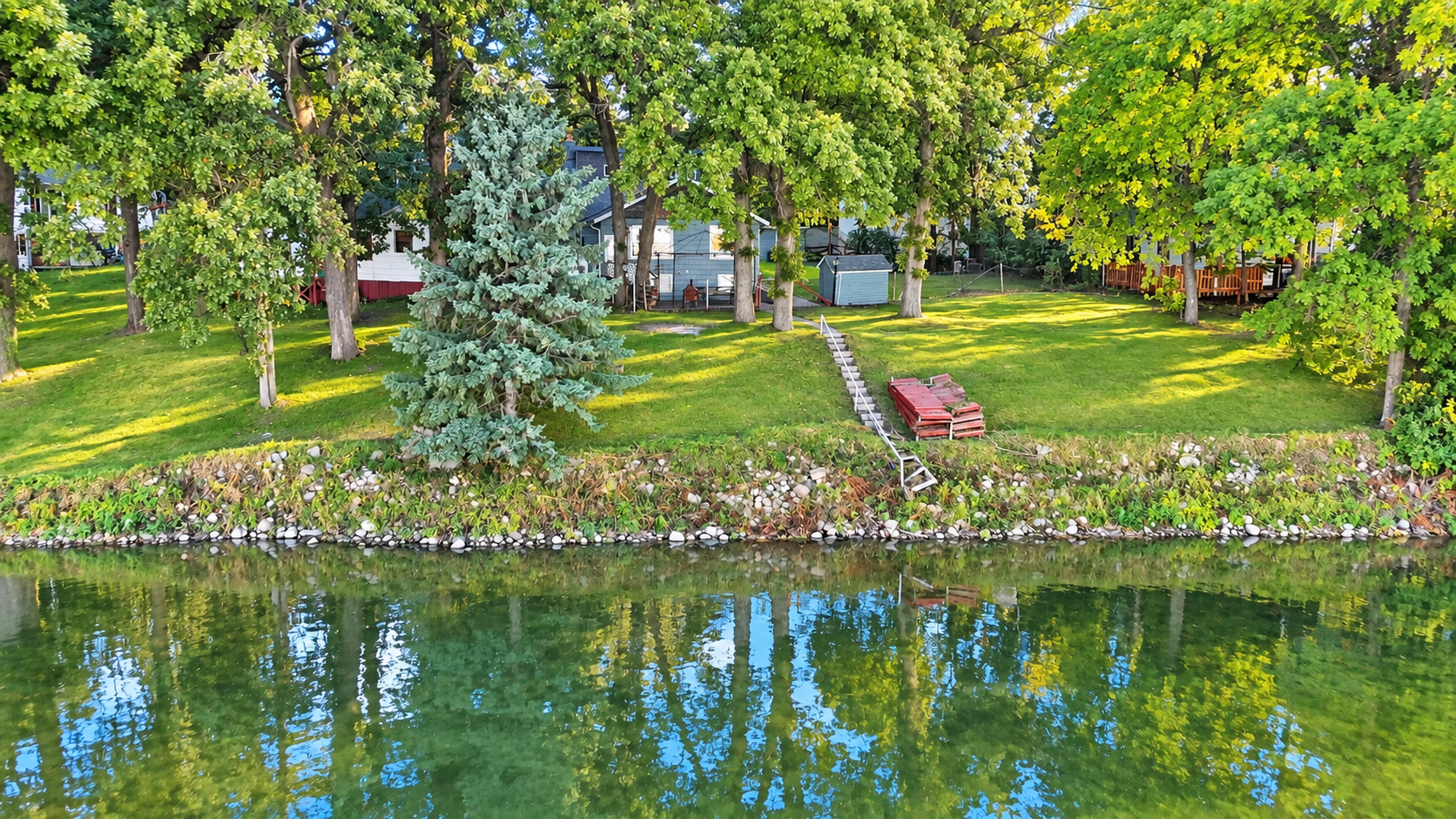 main property photo 4