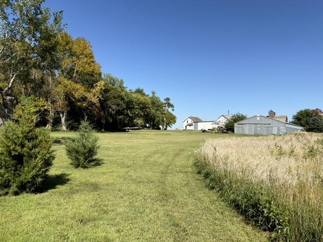main property photo 31