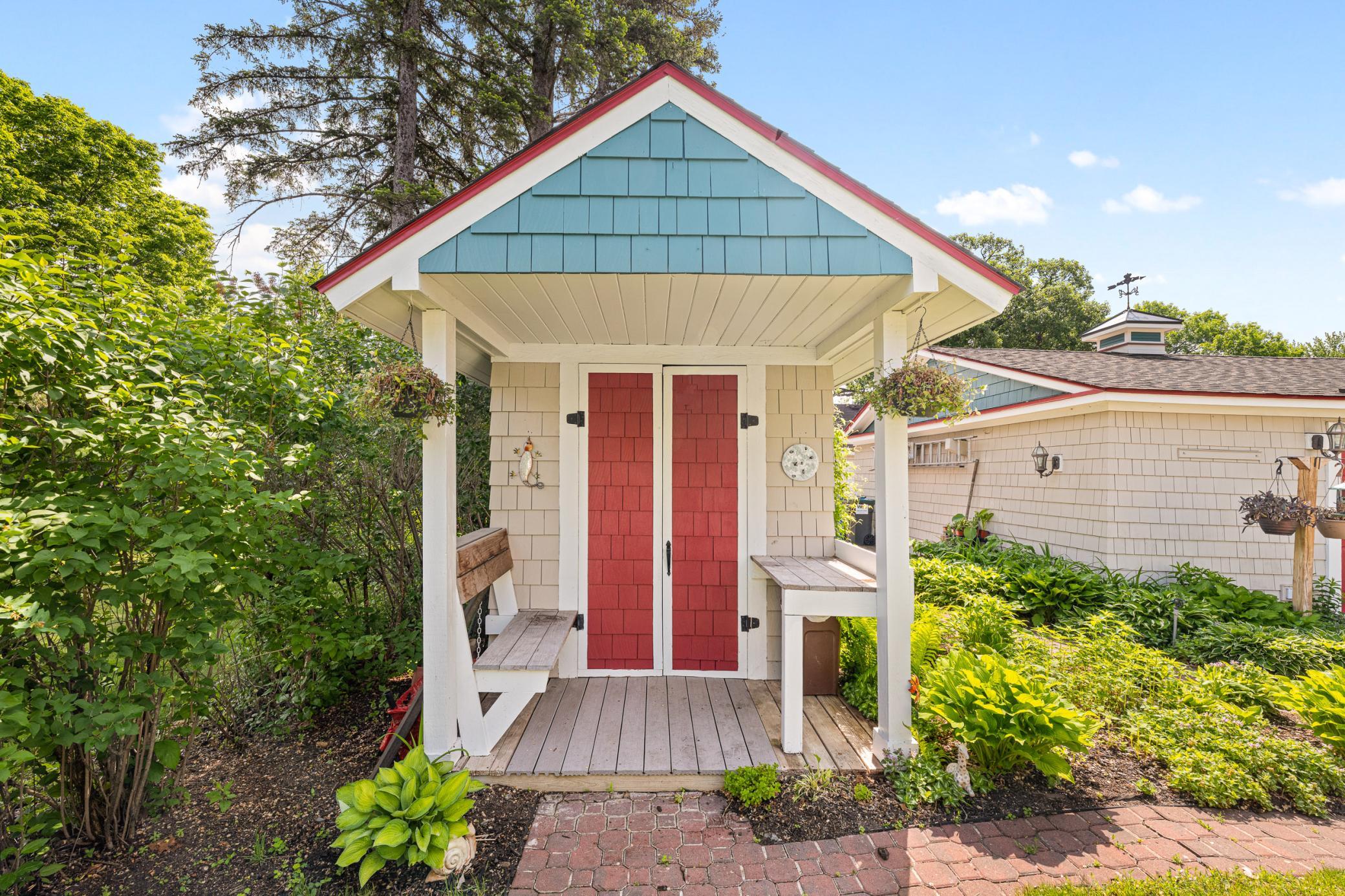 main property photo 45