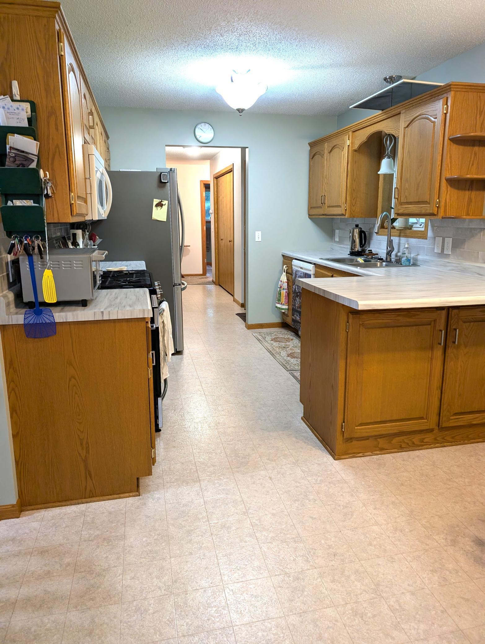 main property photo 13
