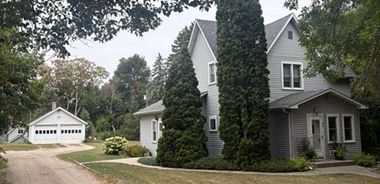 image of property with 4 Bed | 3 Bath | 2,267 Sqft