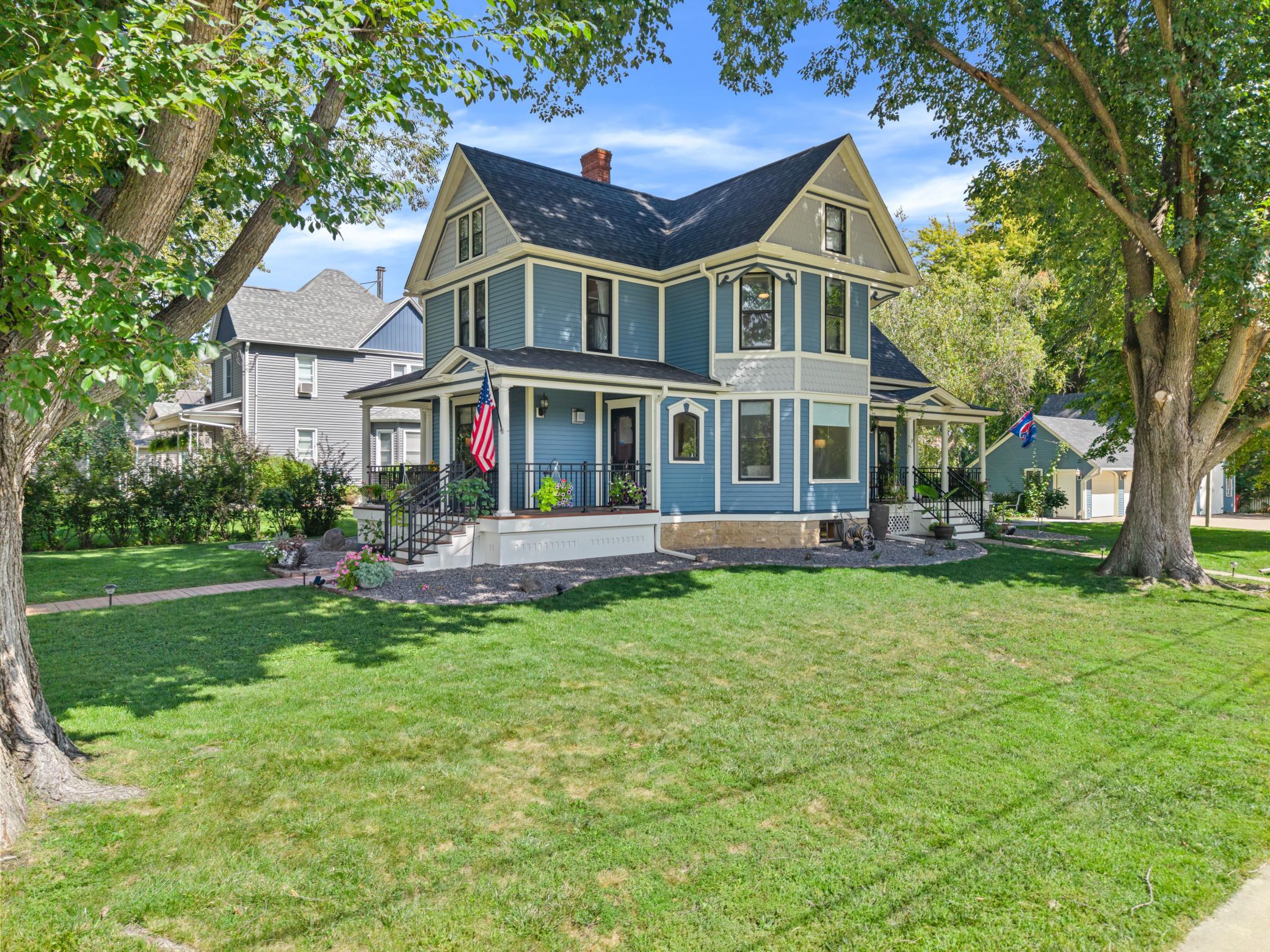 main property photo 3