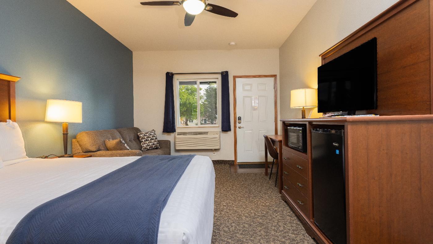 main property photo 11