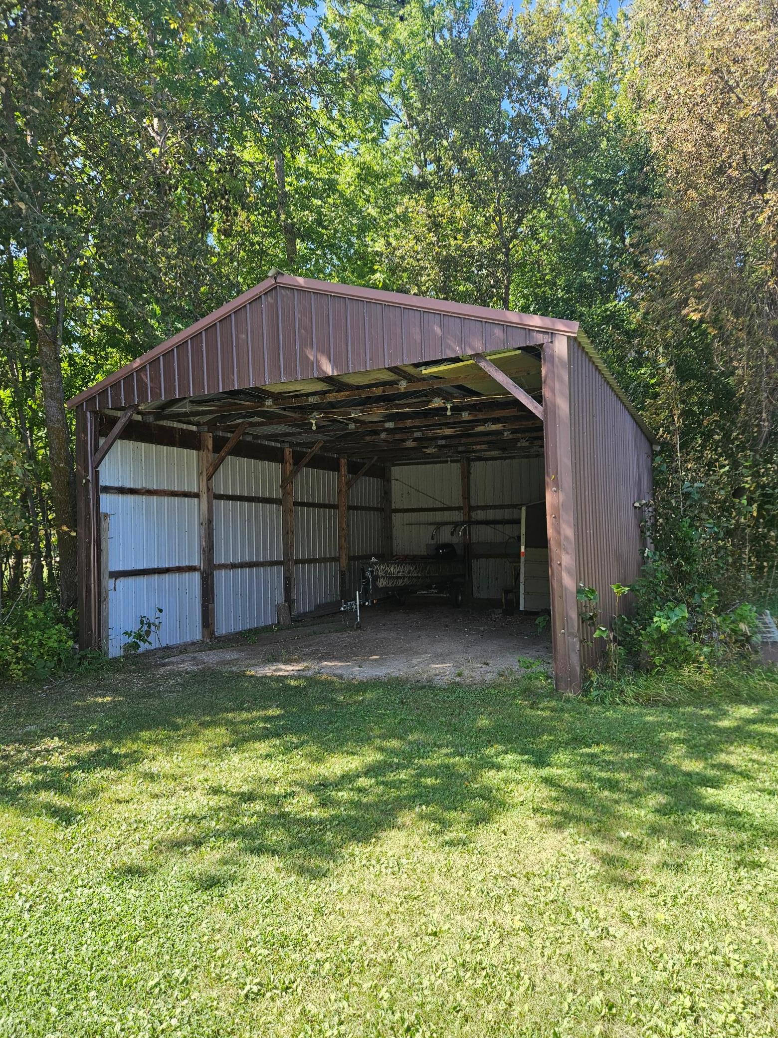 main property photo 6