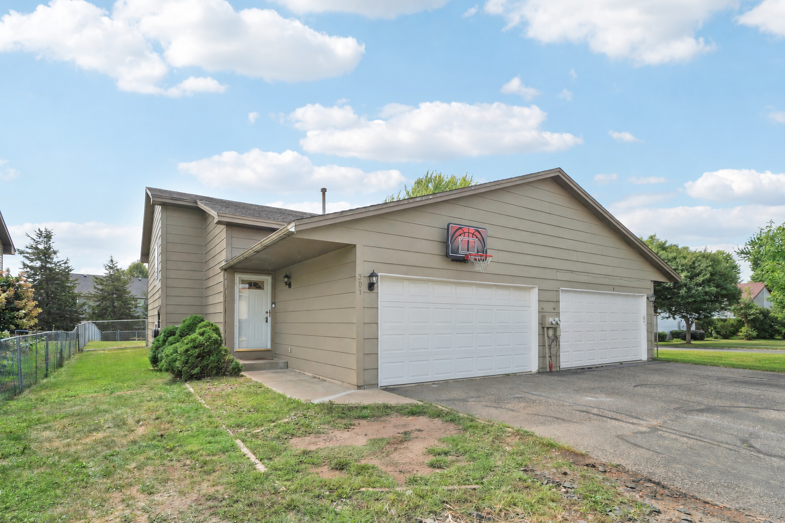 main property photo 0