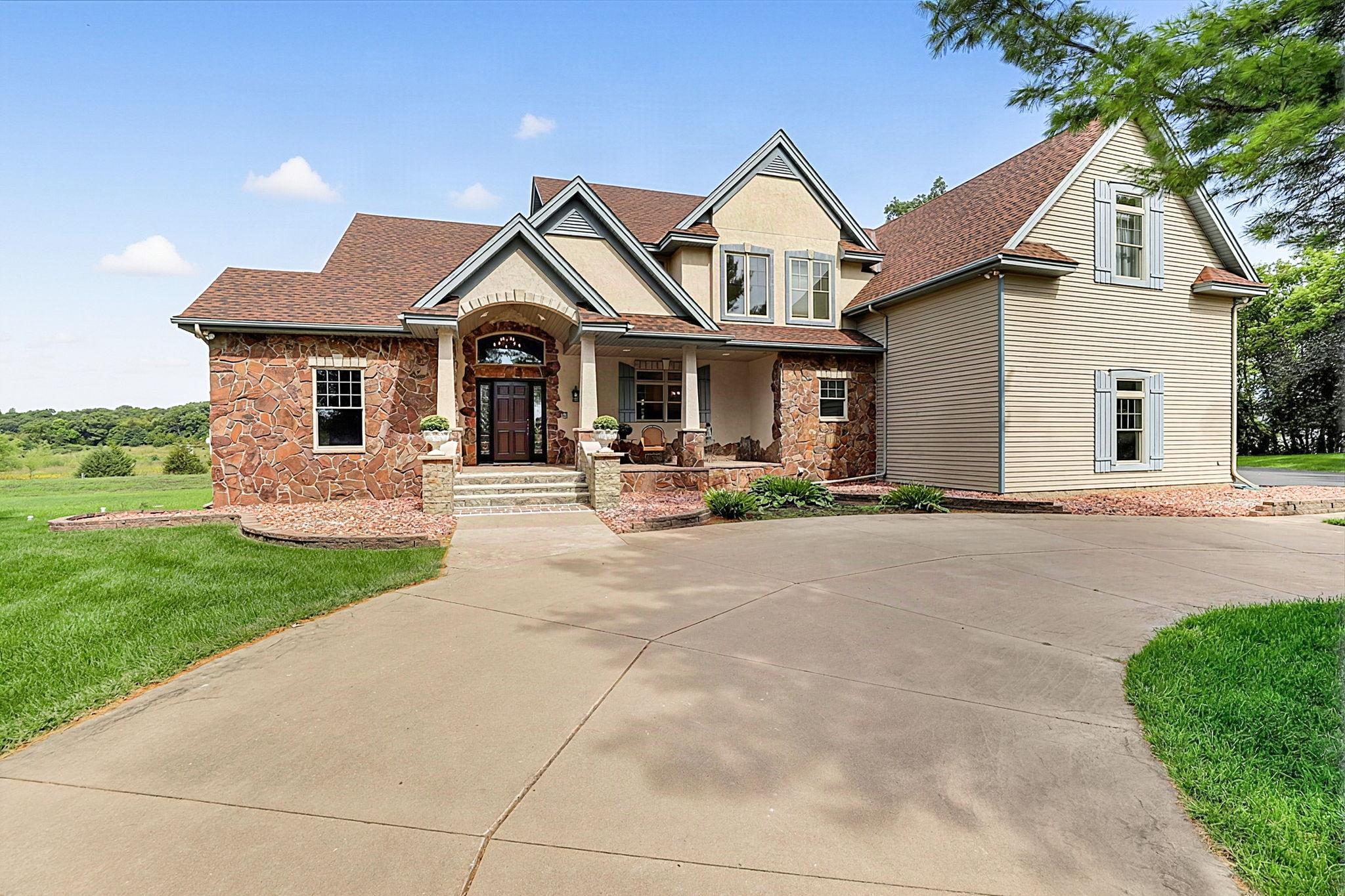main property photo 45