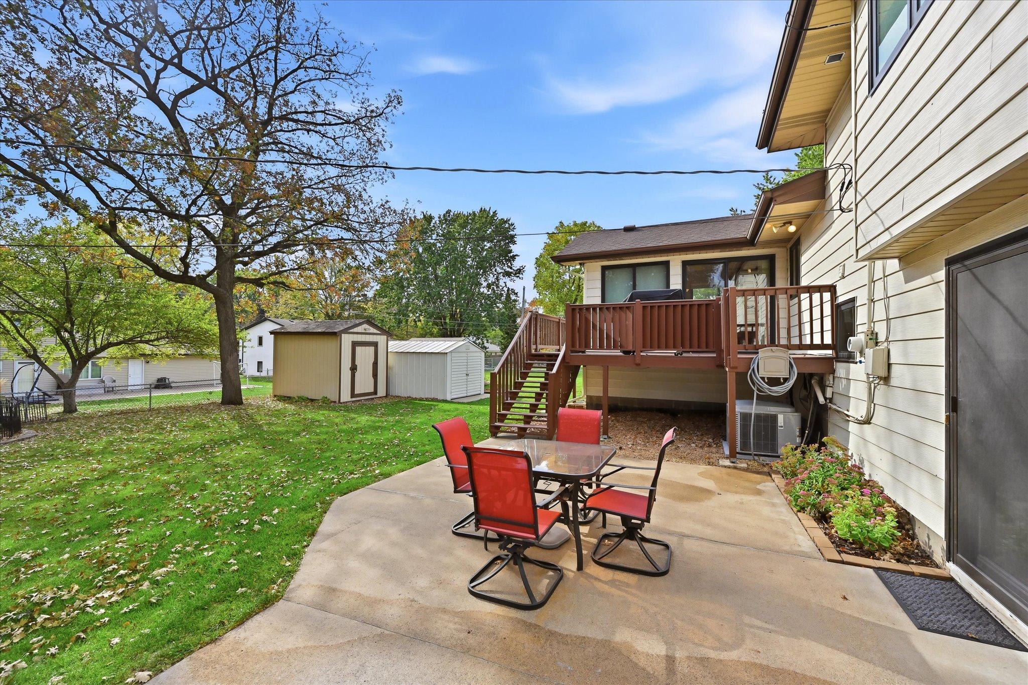 main property photo 25