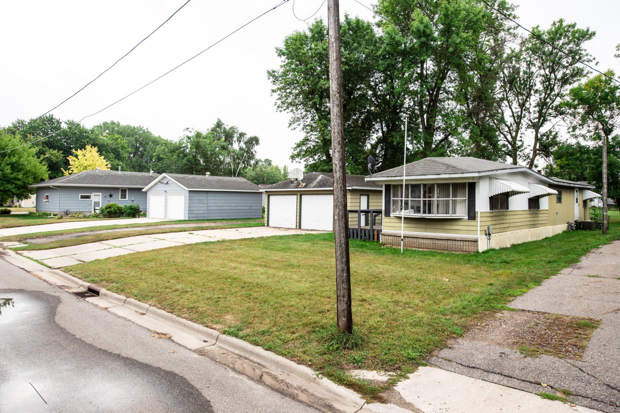 main property photo 24