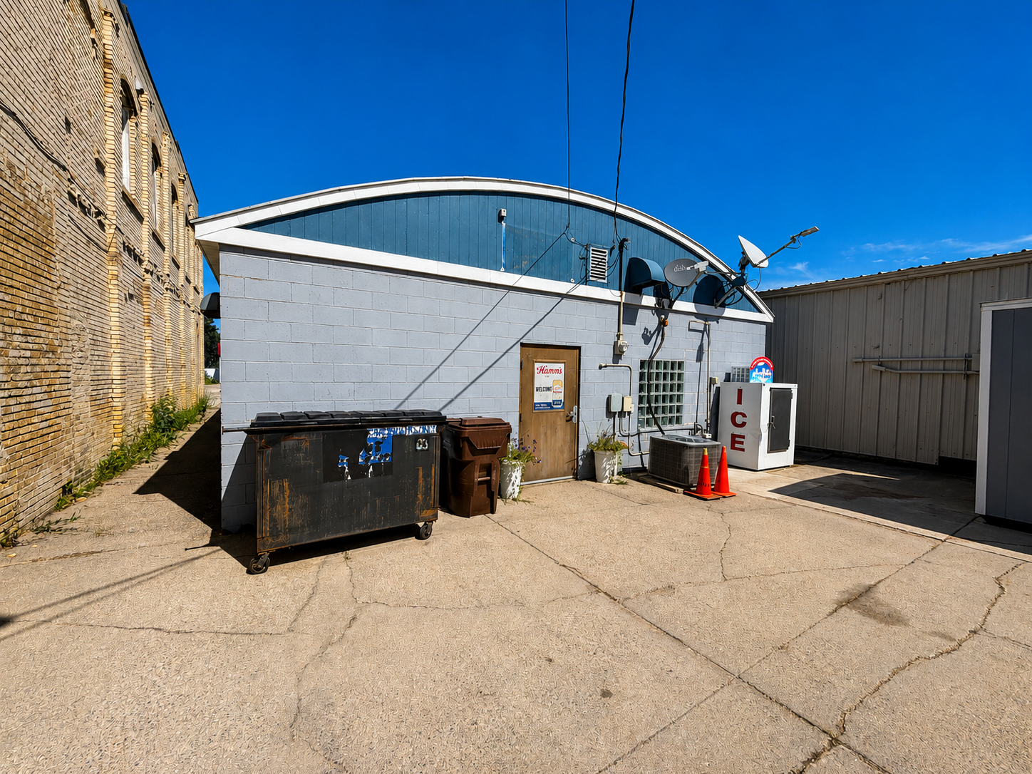 main property photo 13