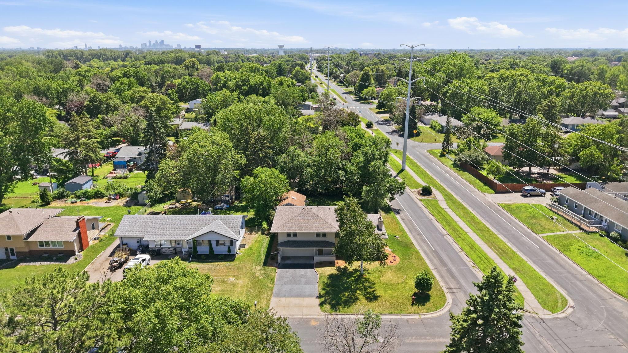 main property photo 14