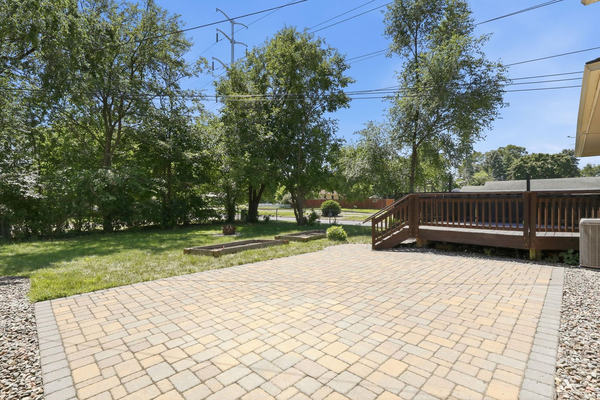 main property photo 6