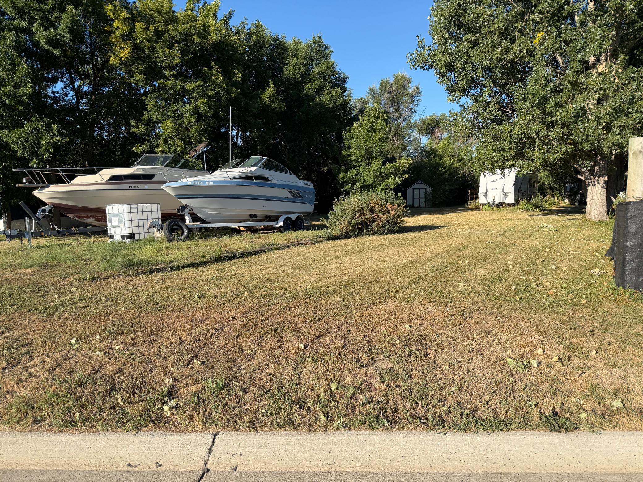main property photo 10