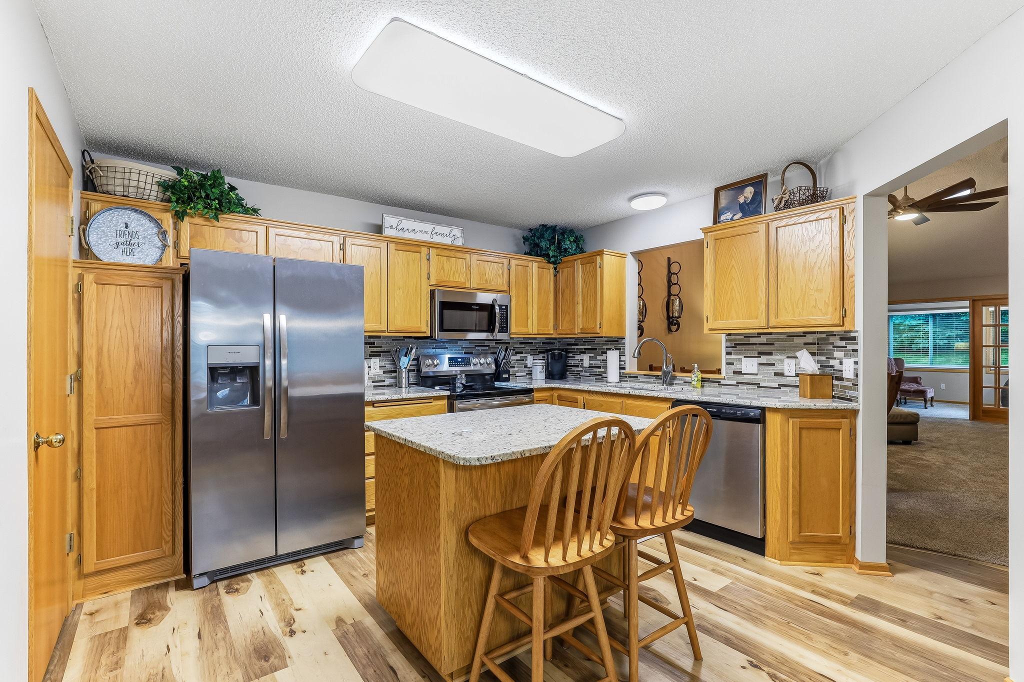 main property photo 13