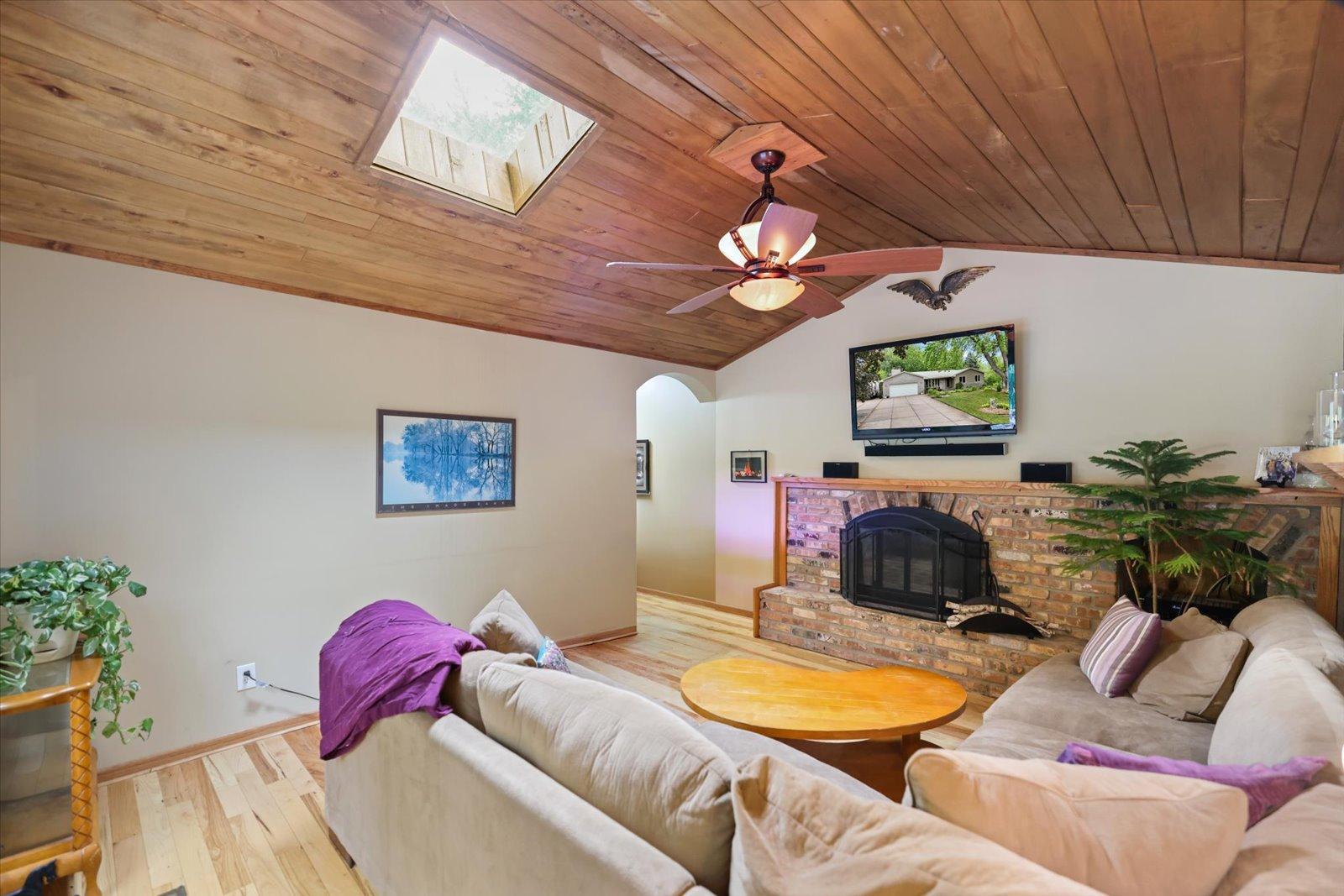 main property photo 23