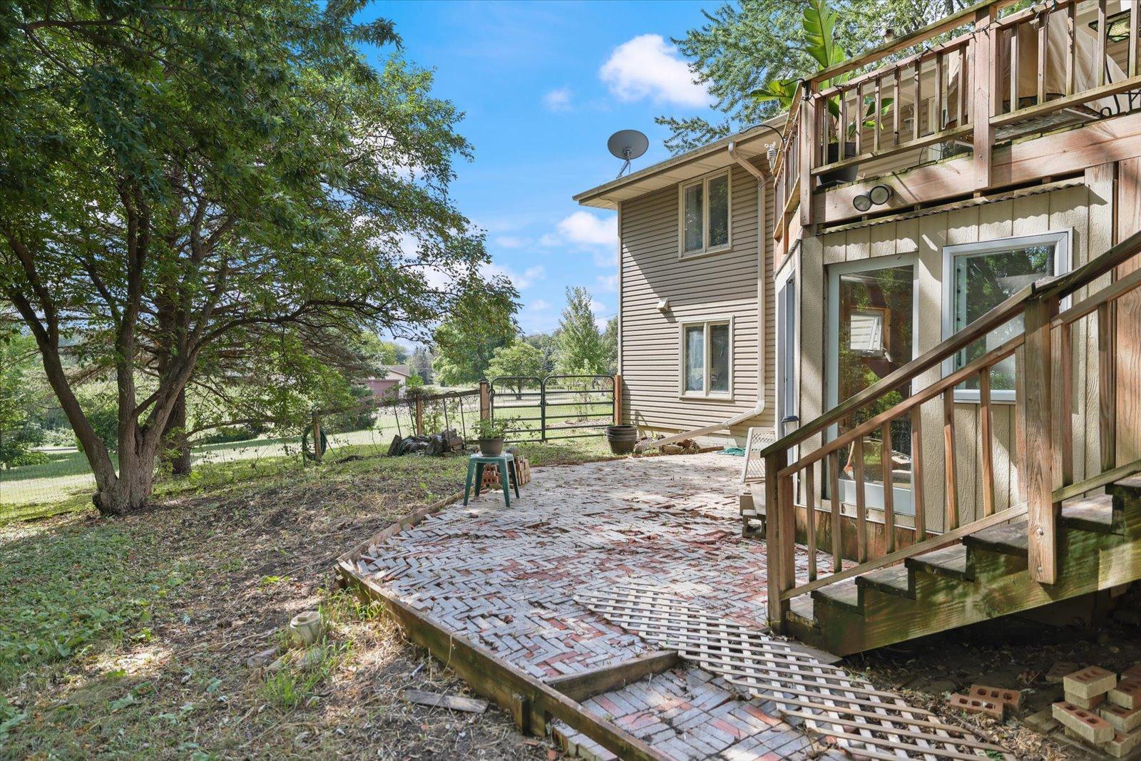 main property photo 31
