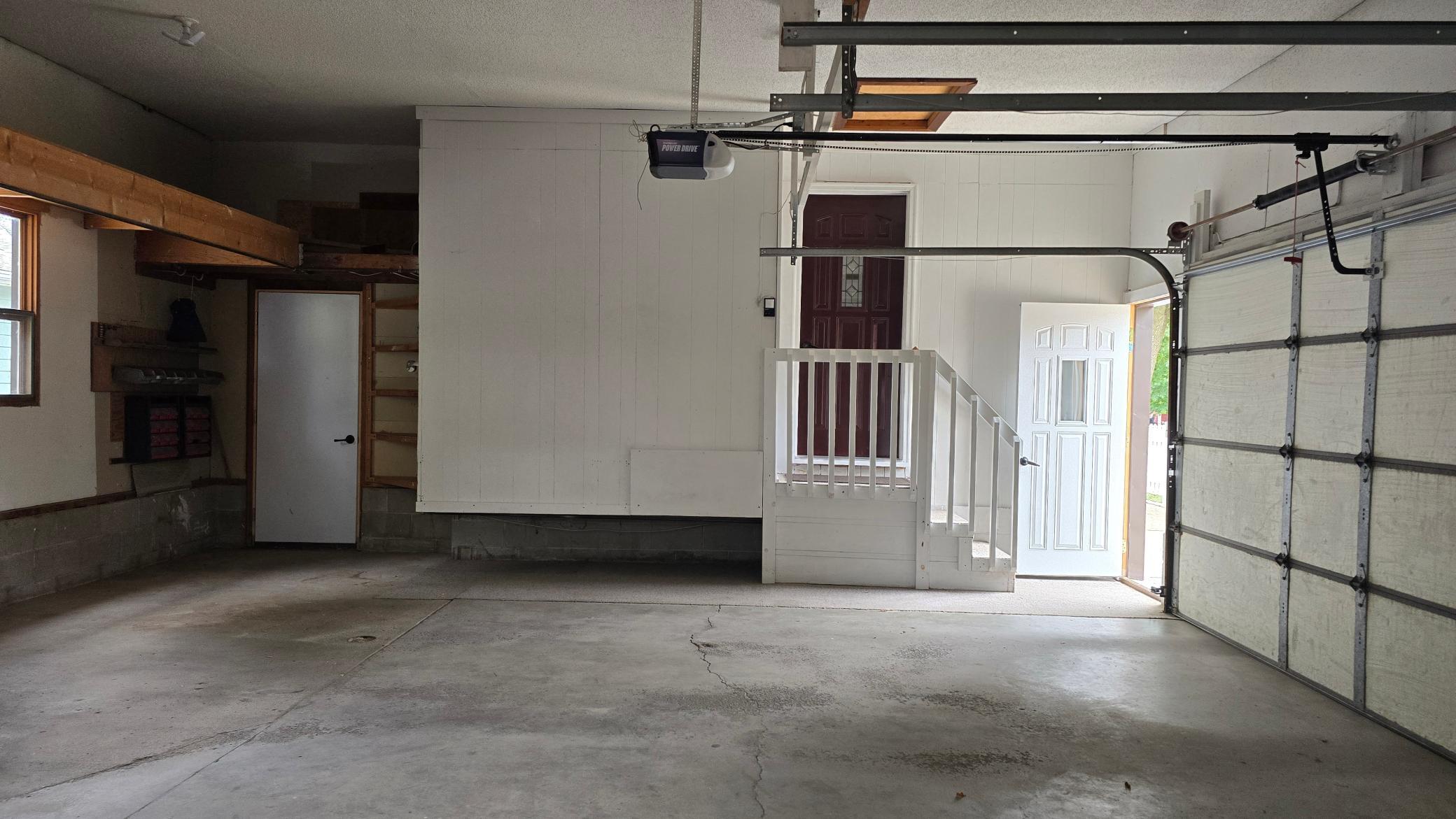 main property photo 50