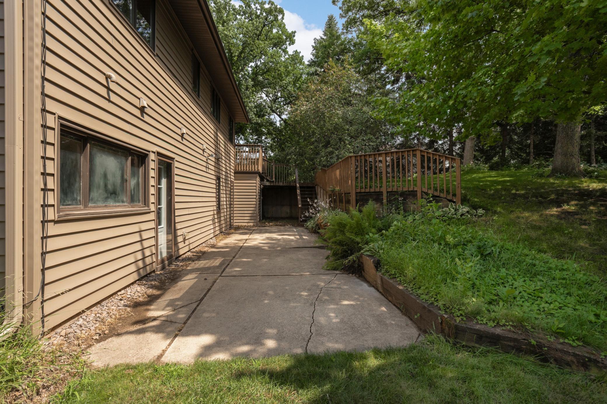 main property photo 39