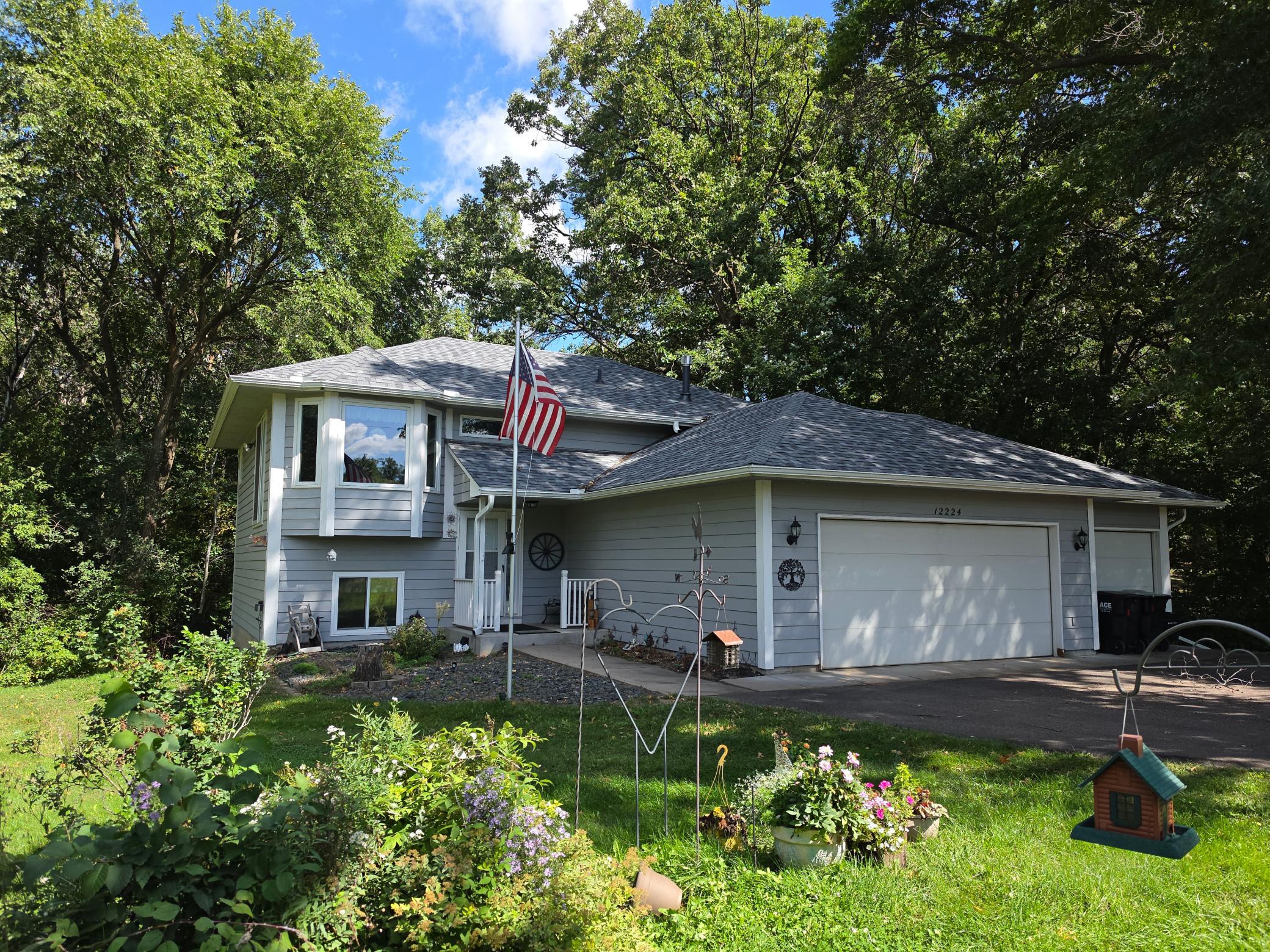 main property photo 0