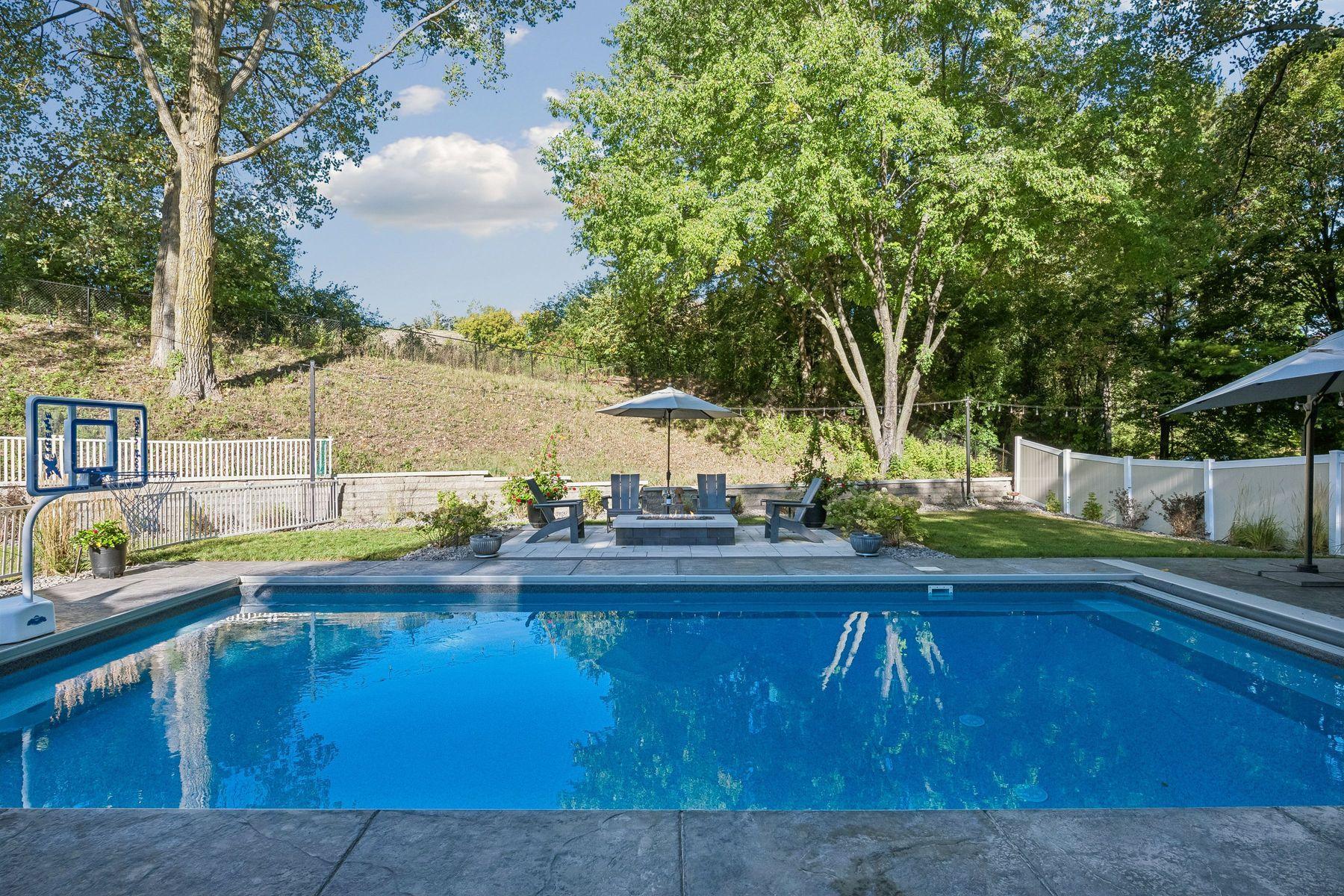 main property photo 68