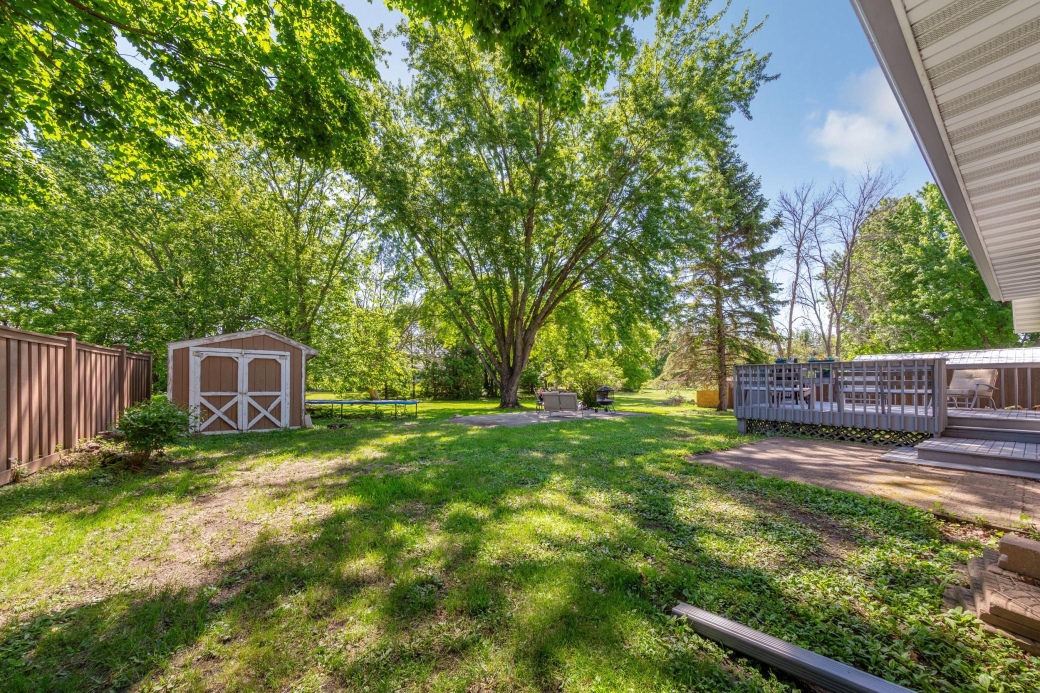 main property photo 28