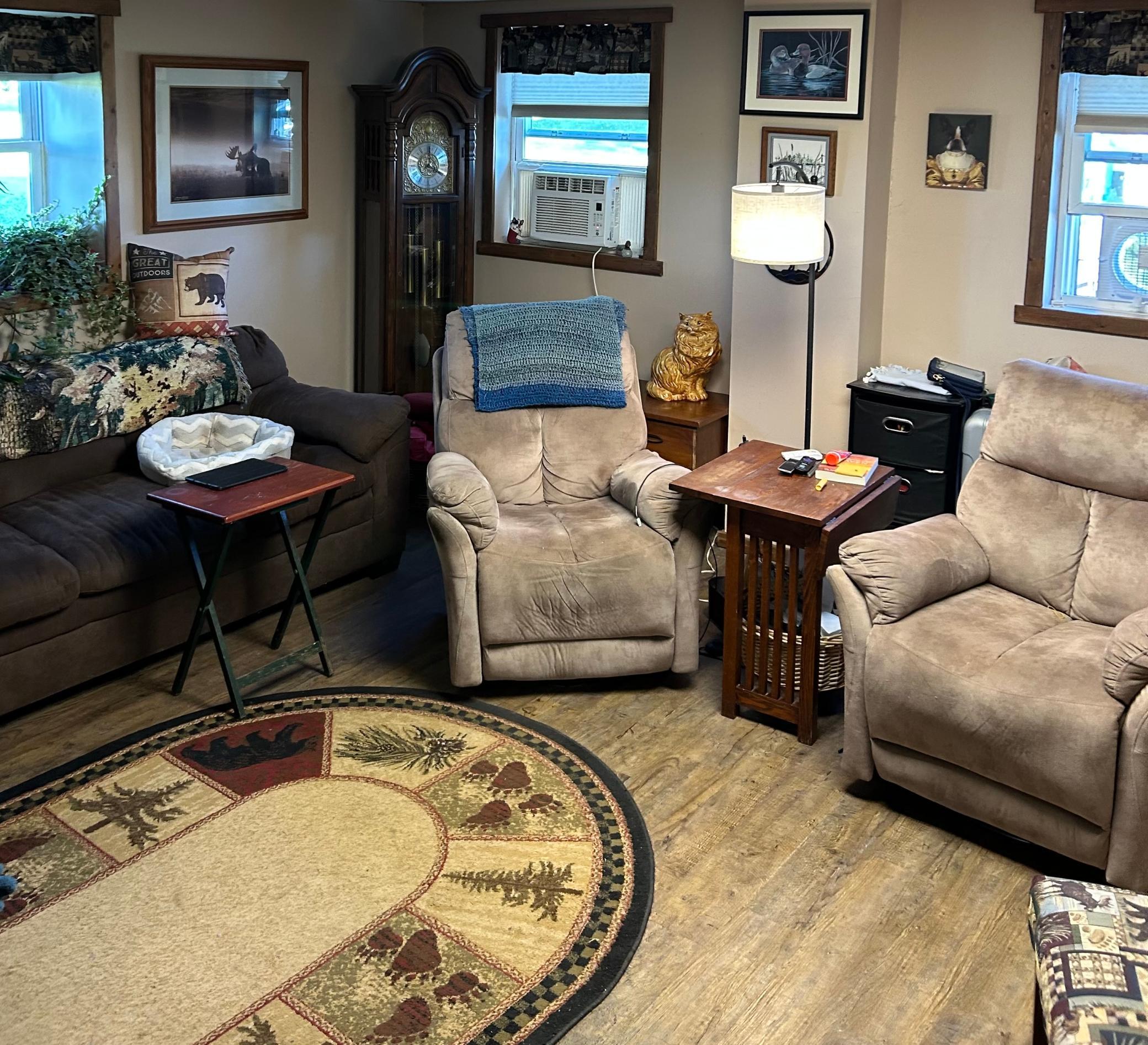 main property photo 32
