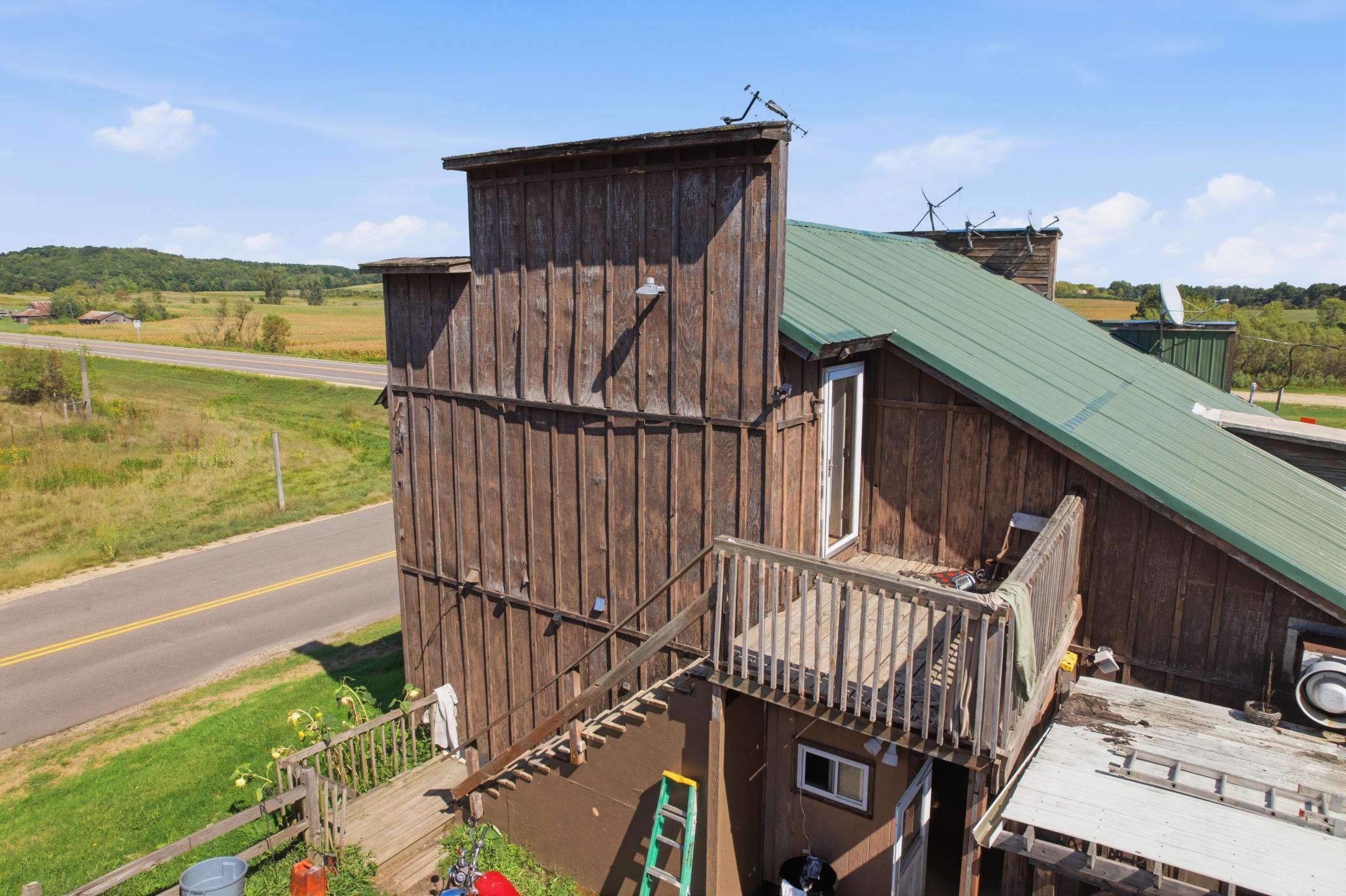 main property photo 14