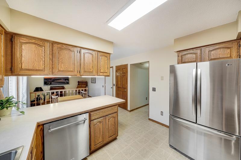 main property photo 25