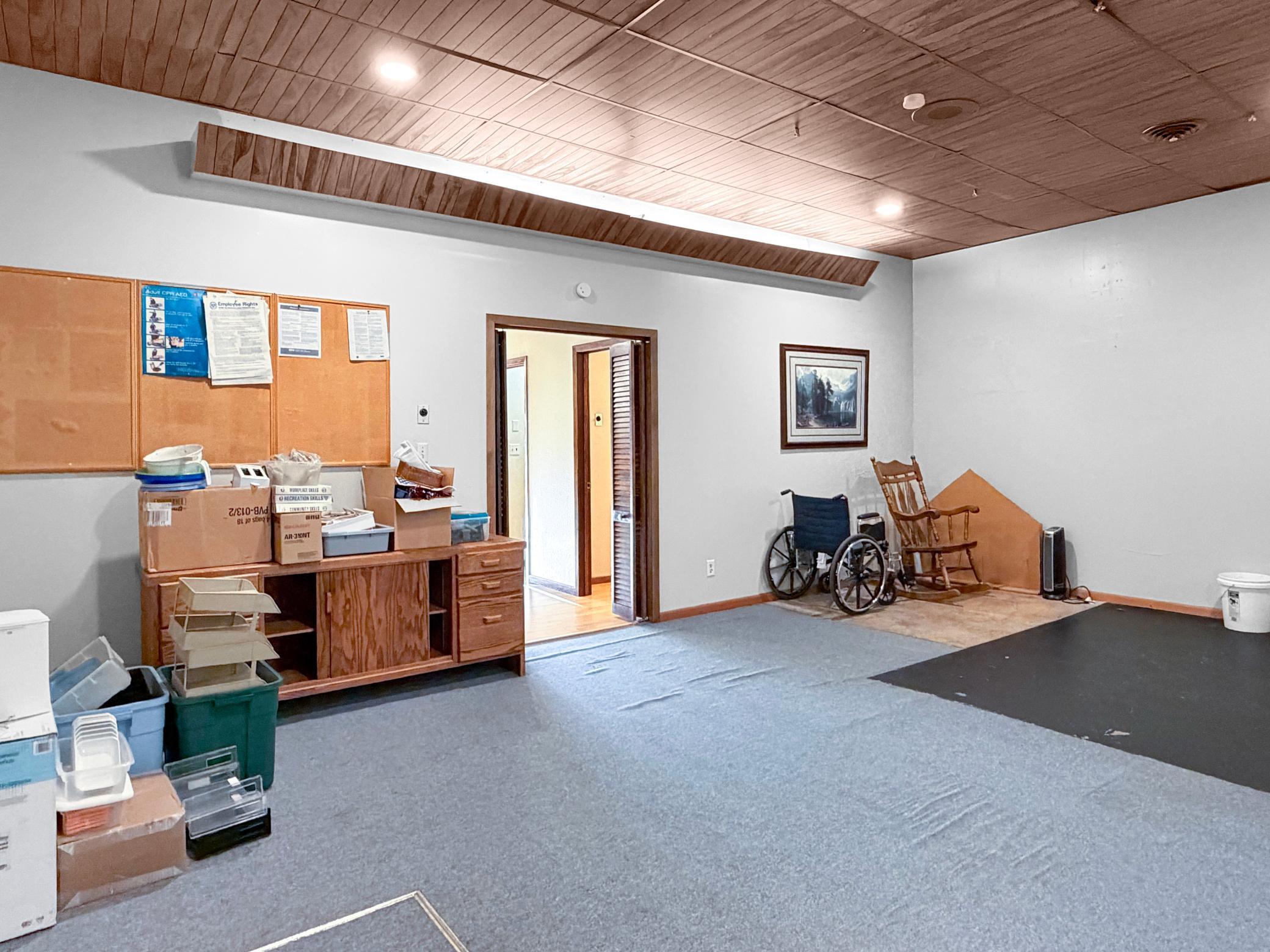 main property photo 16