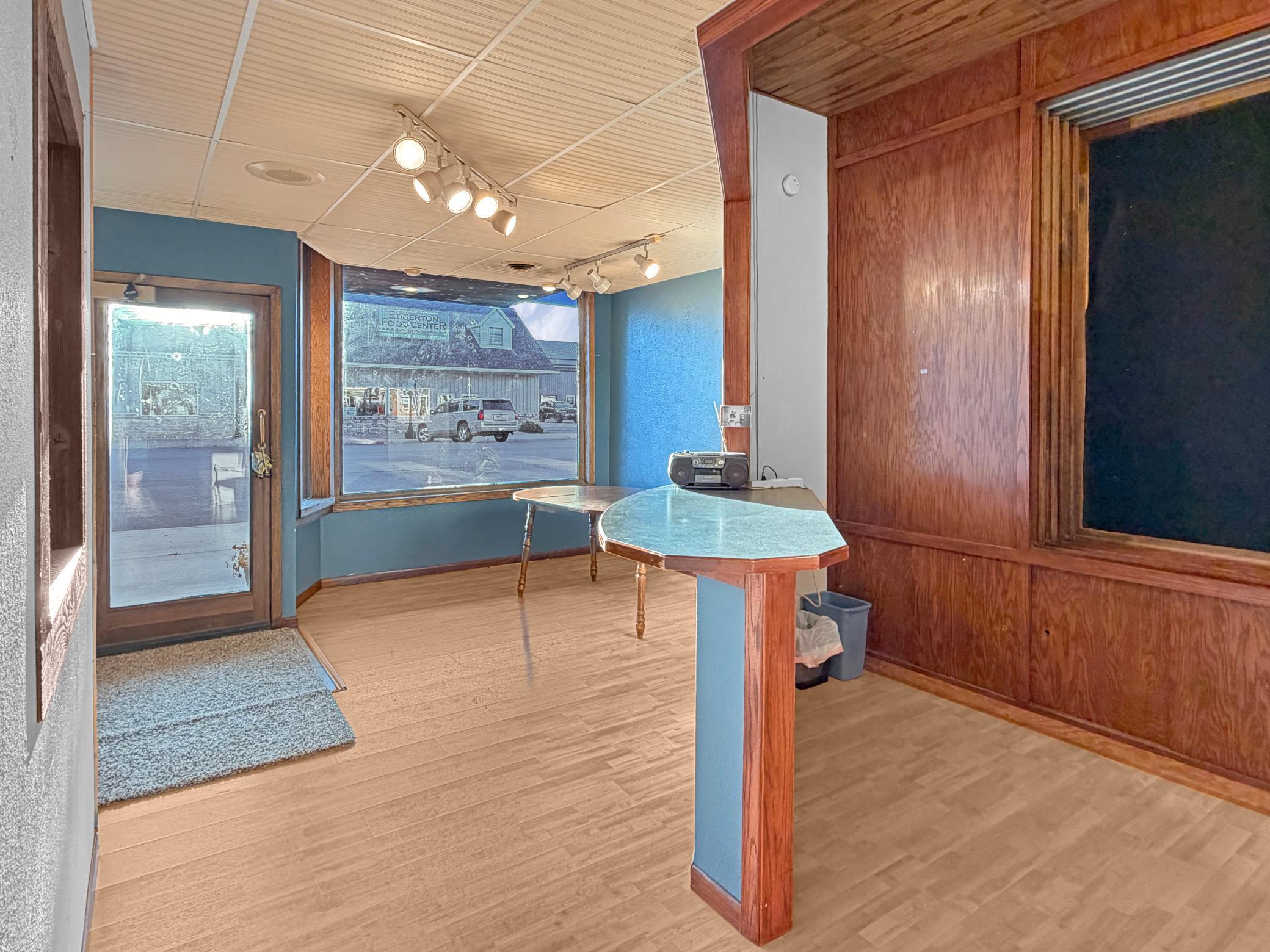 main property photo 5