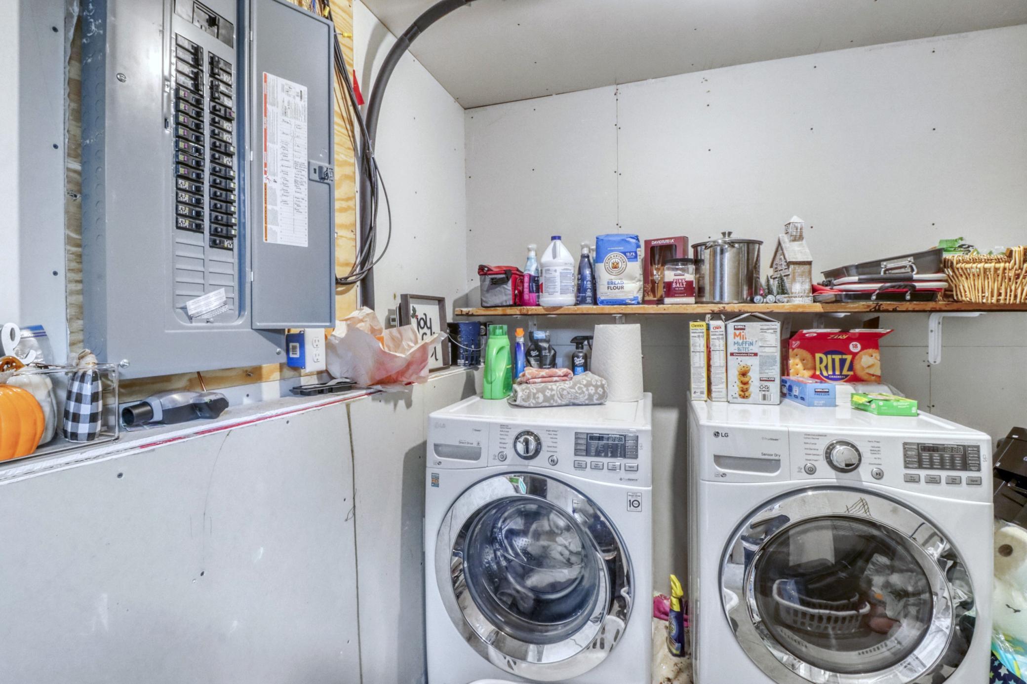 main property photo 41