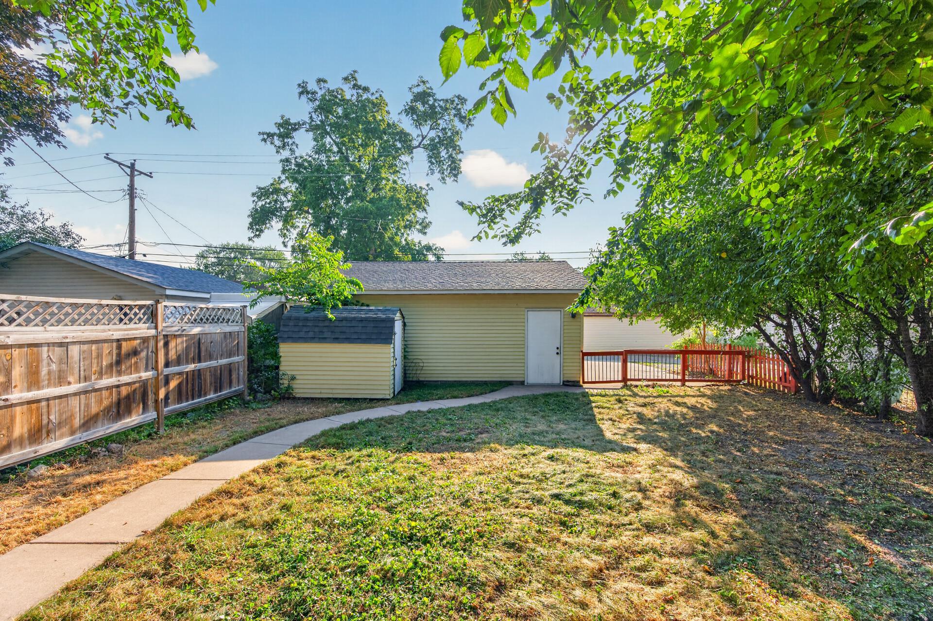 main property photo 40