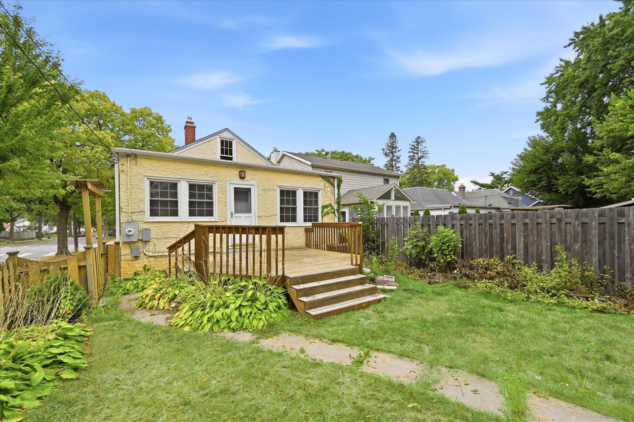 main property photo 41