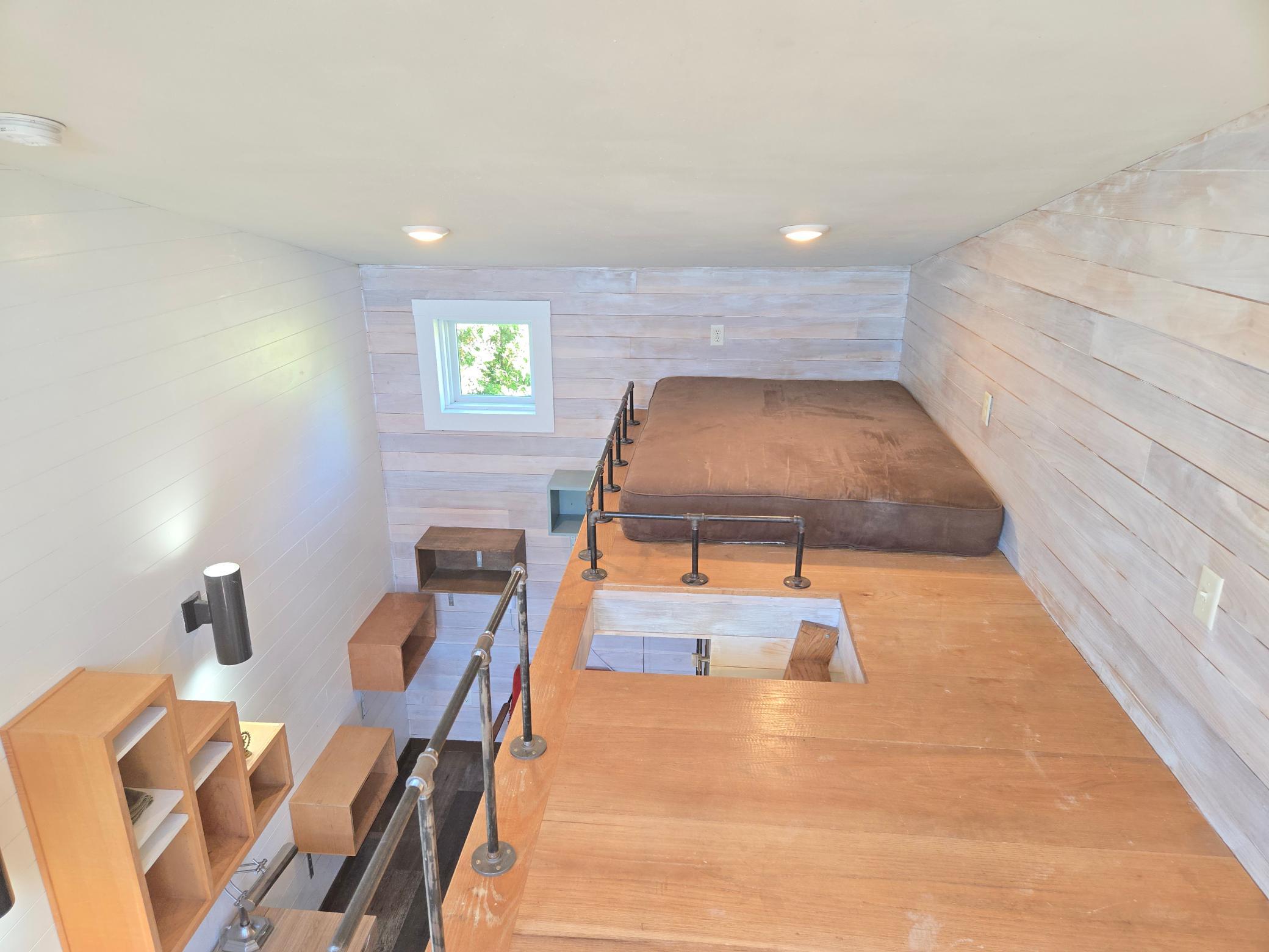 main property photo 7