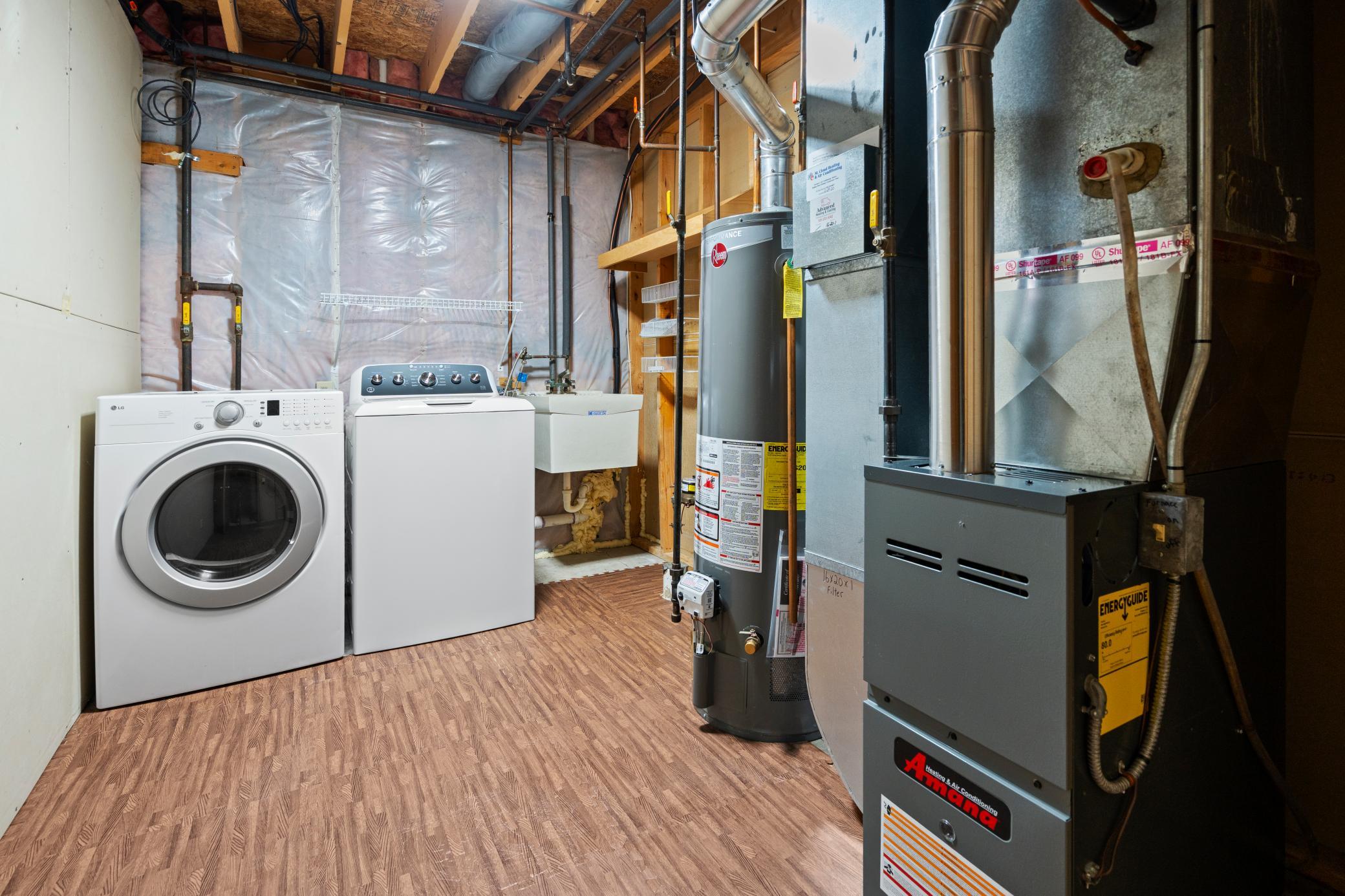 main property photo 18