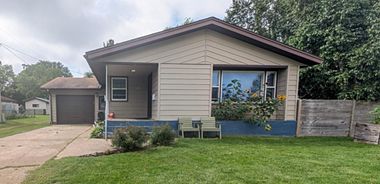 image of property with 3 Bed | 2 Bath | 1,893 Sqft