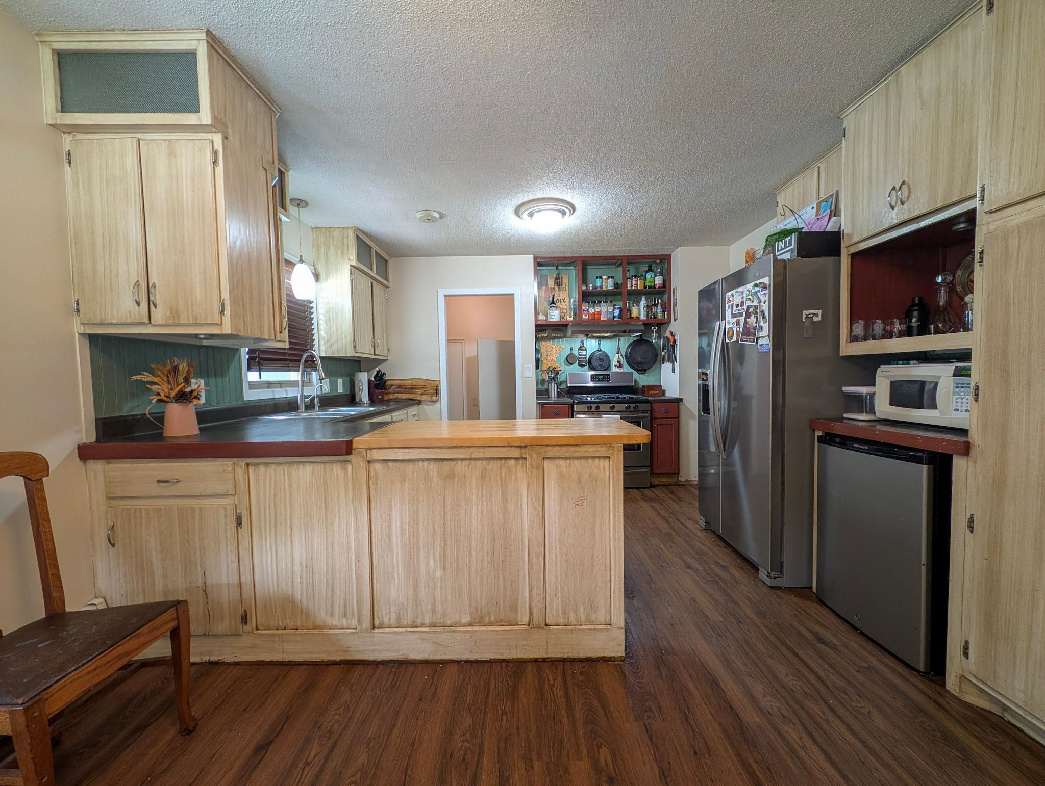 main property photo 3
