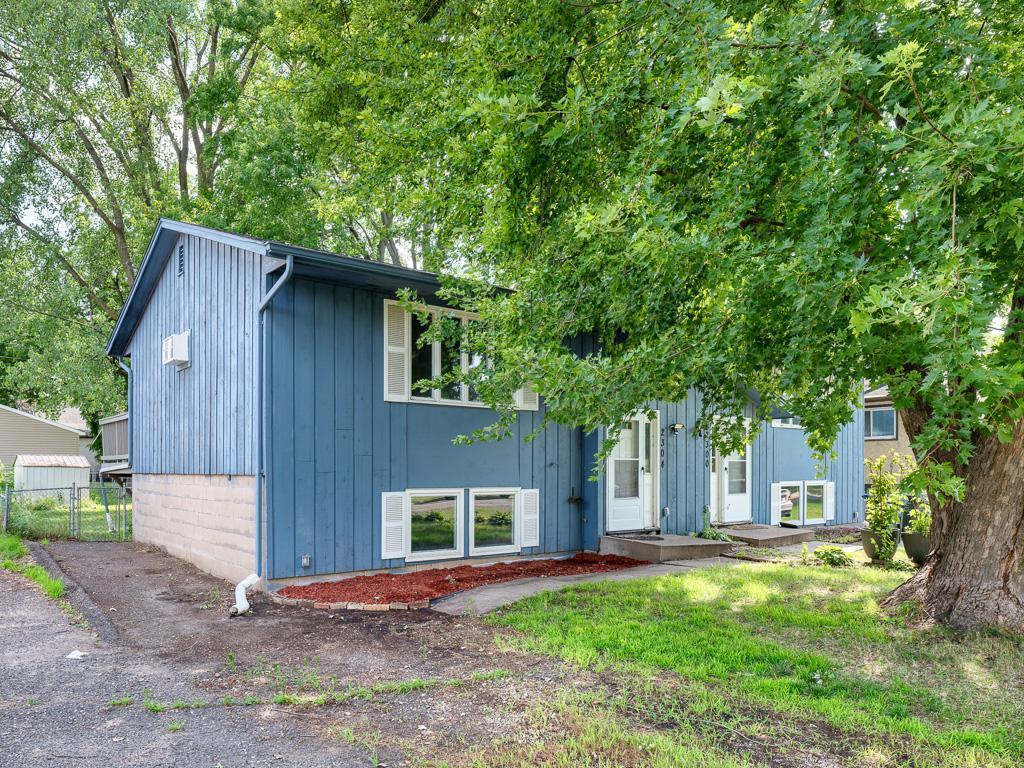 main property photo 0