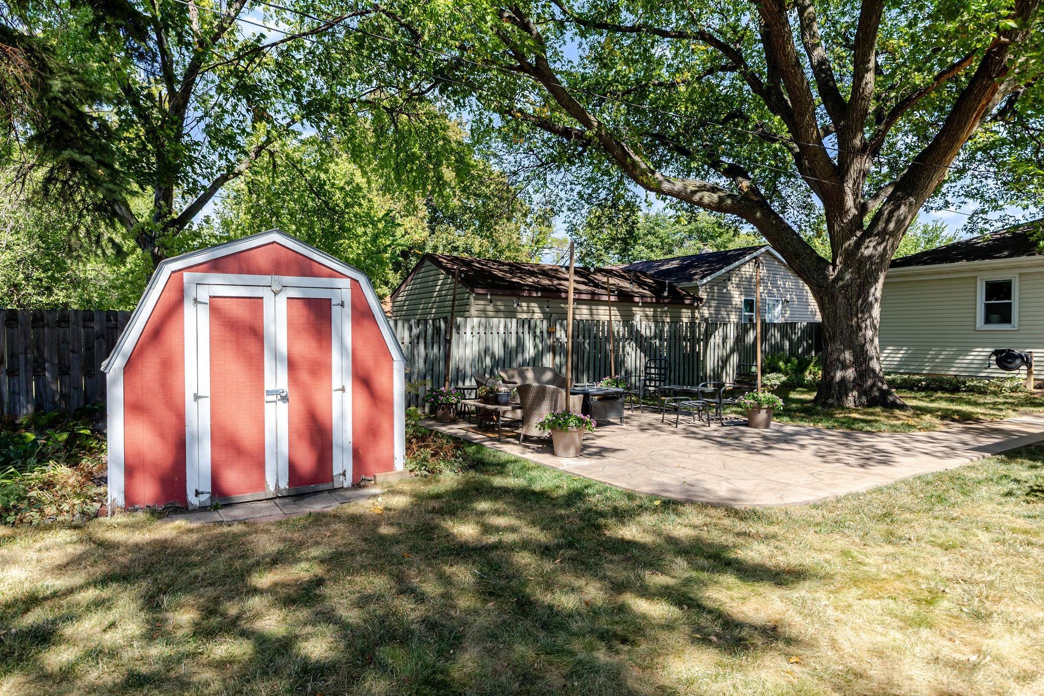 main property photo 40