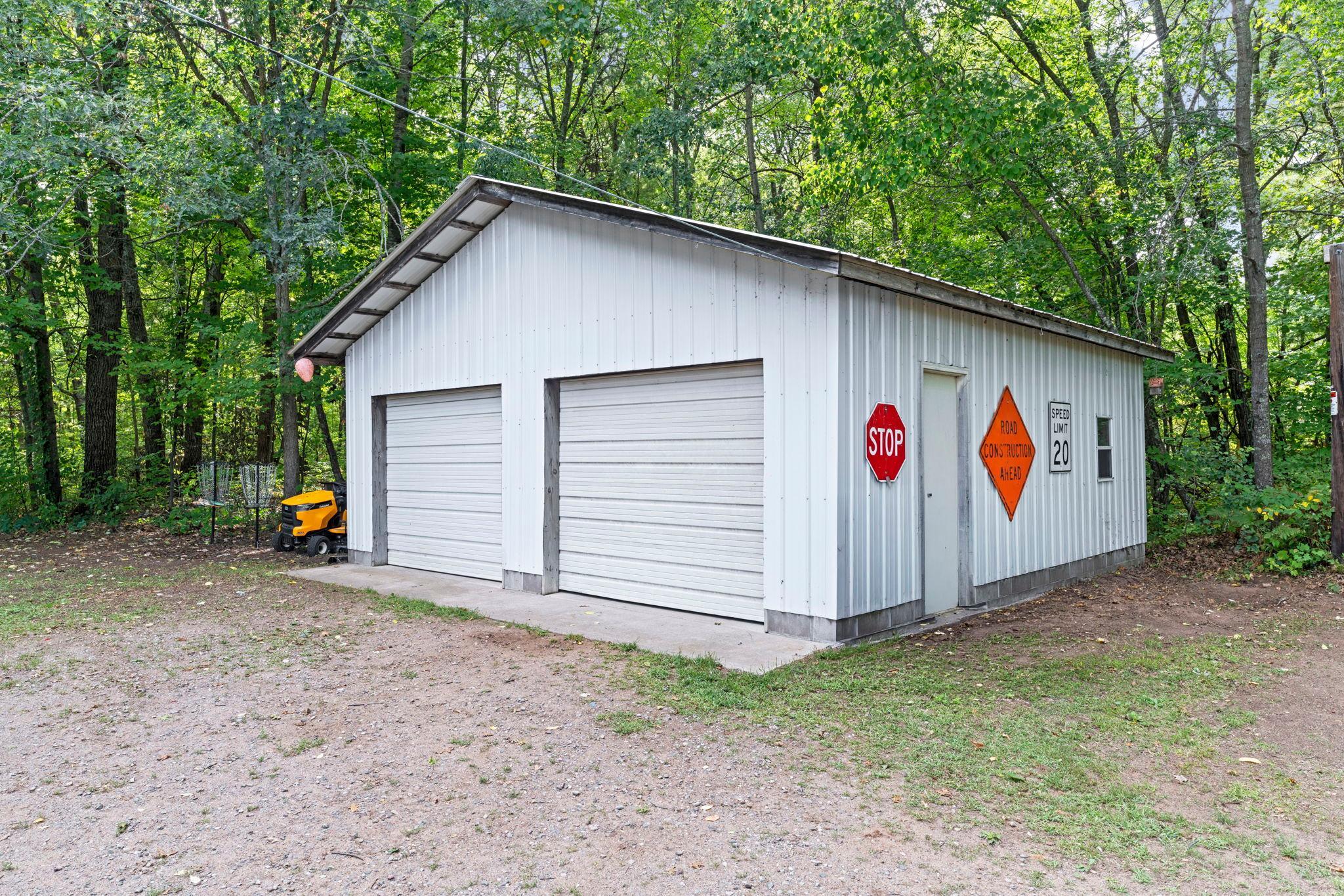 main property photo 45