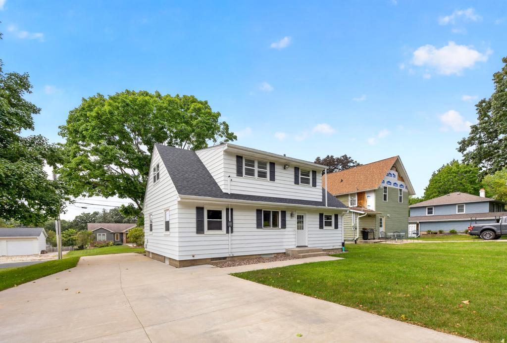 main property photo 51