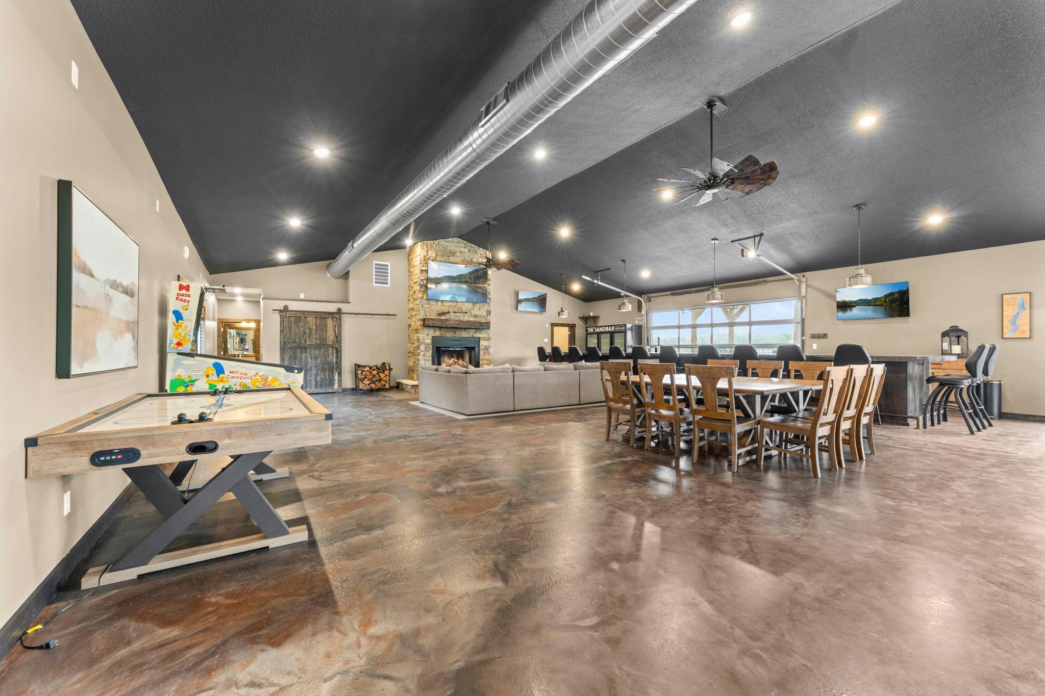 main property photo 20