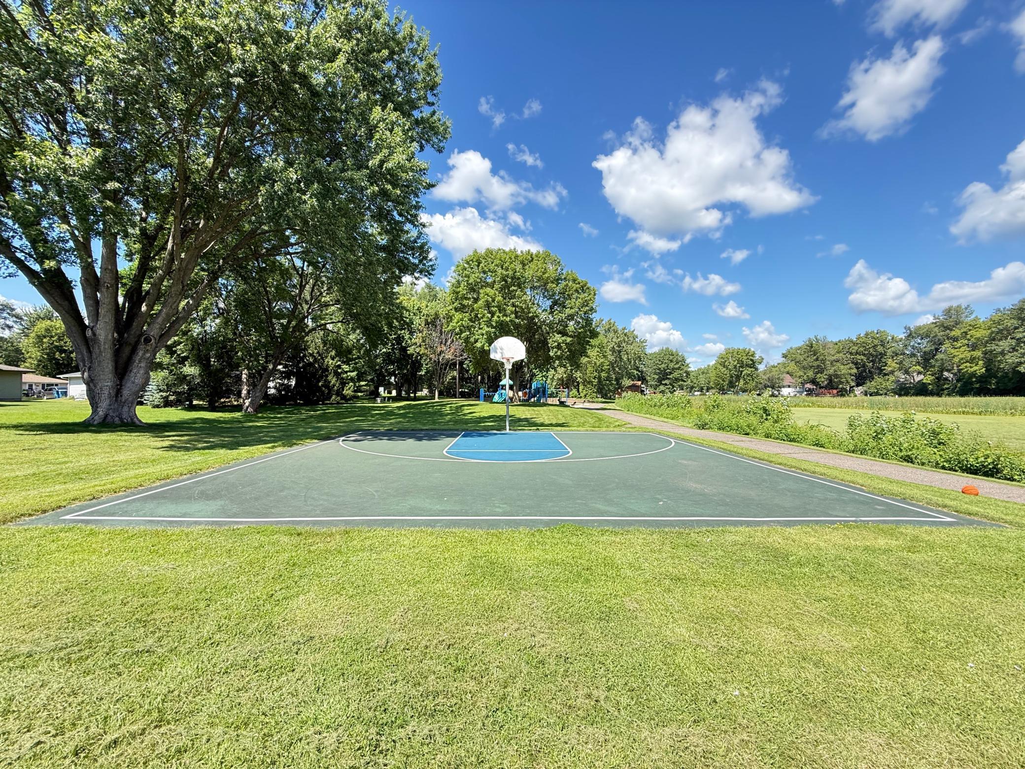 main property photo 4
