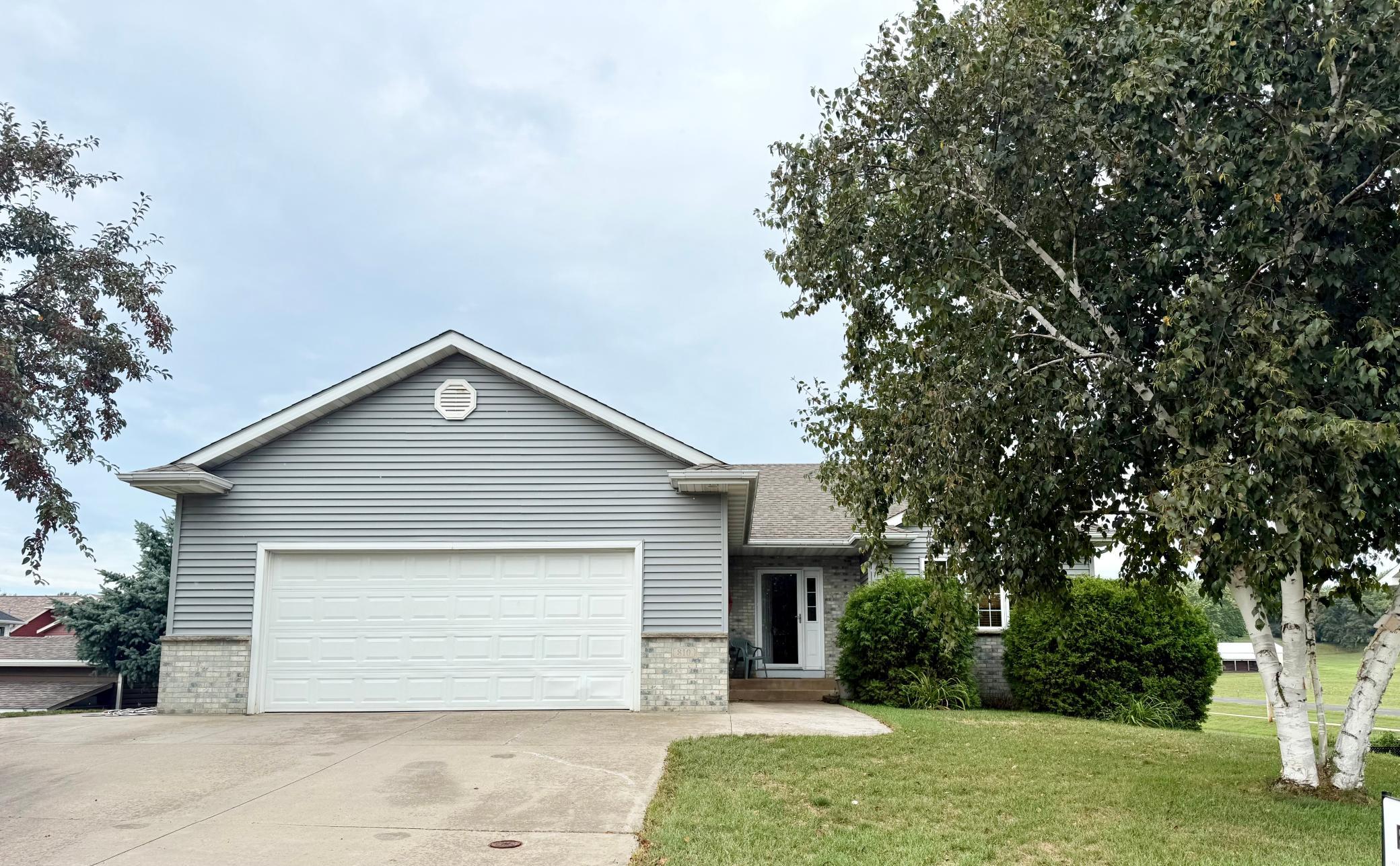 main property photo 0