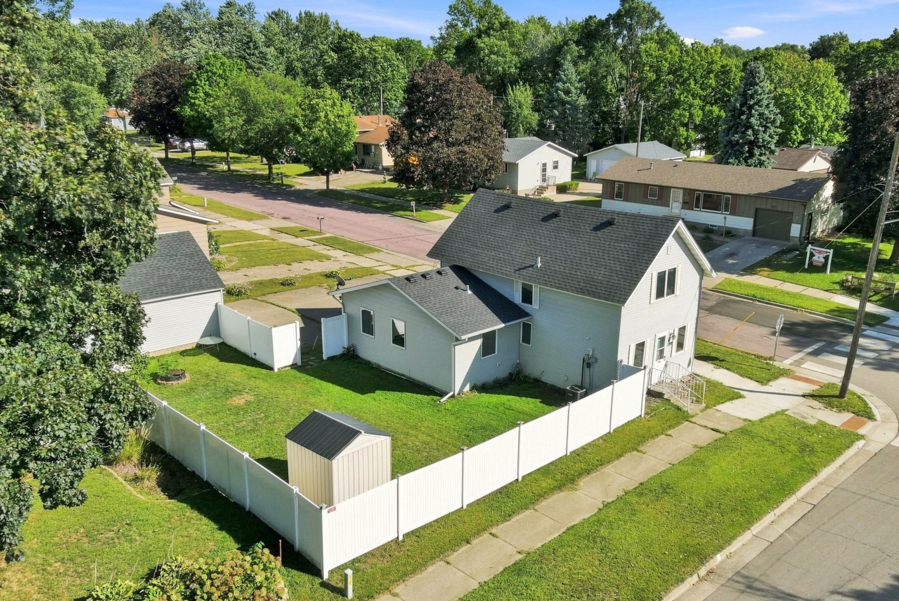 main property photo 26