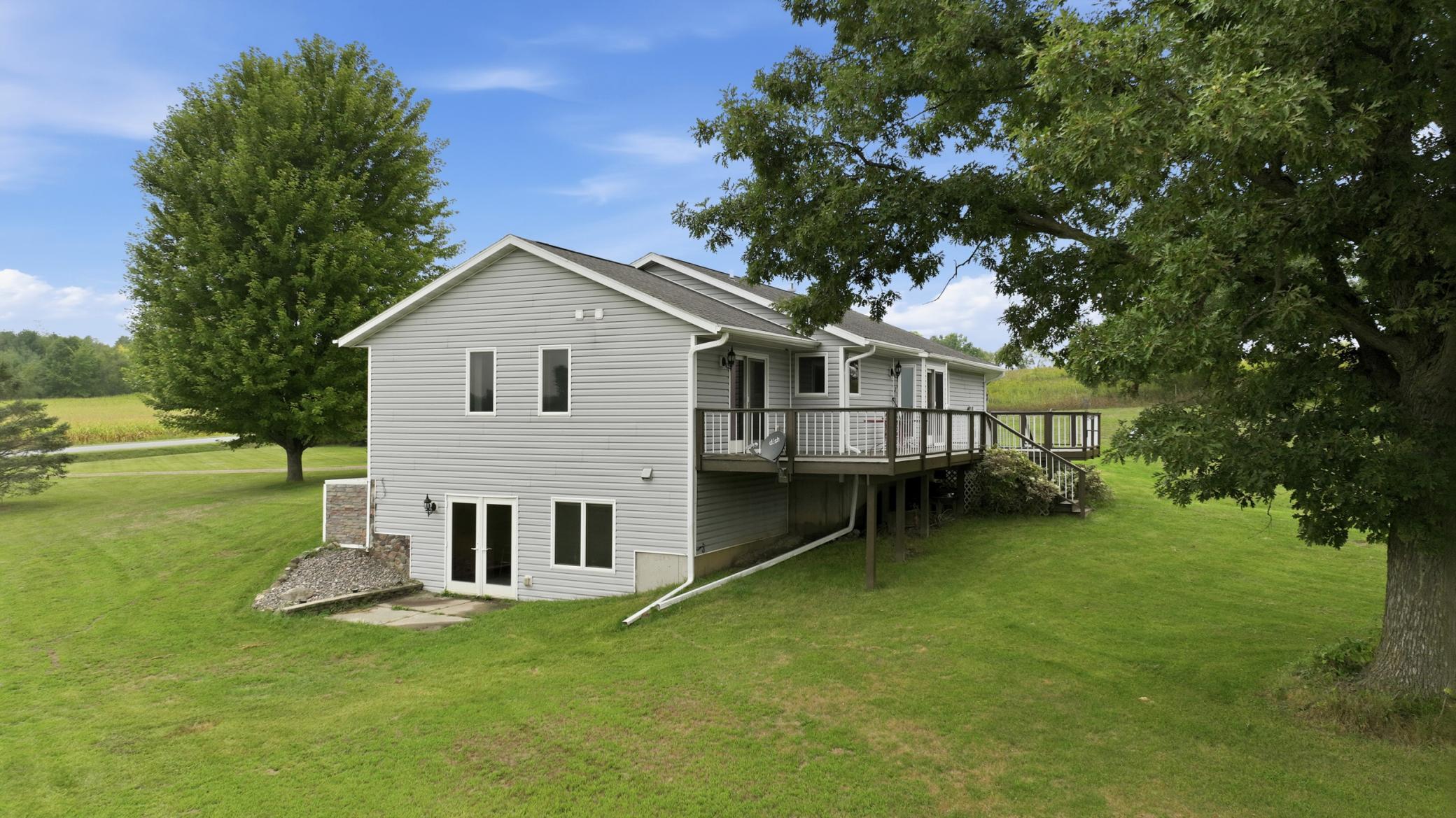 main property photo 3