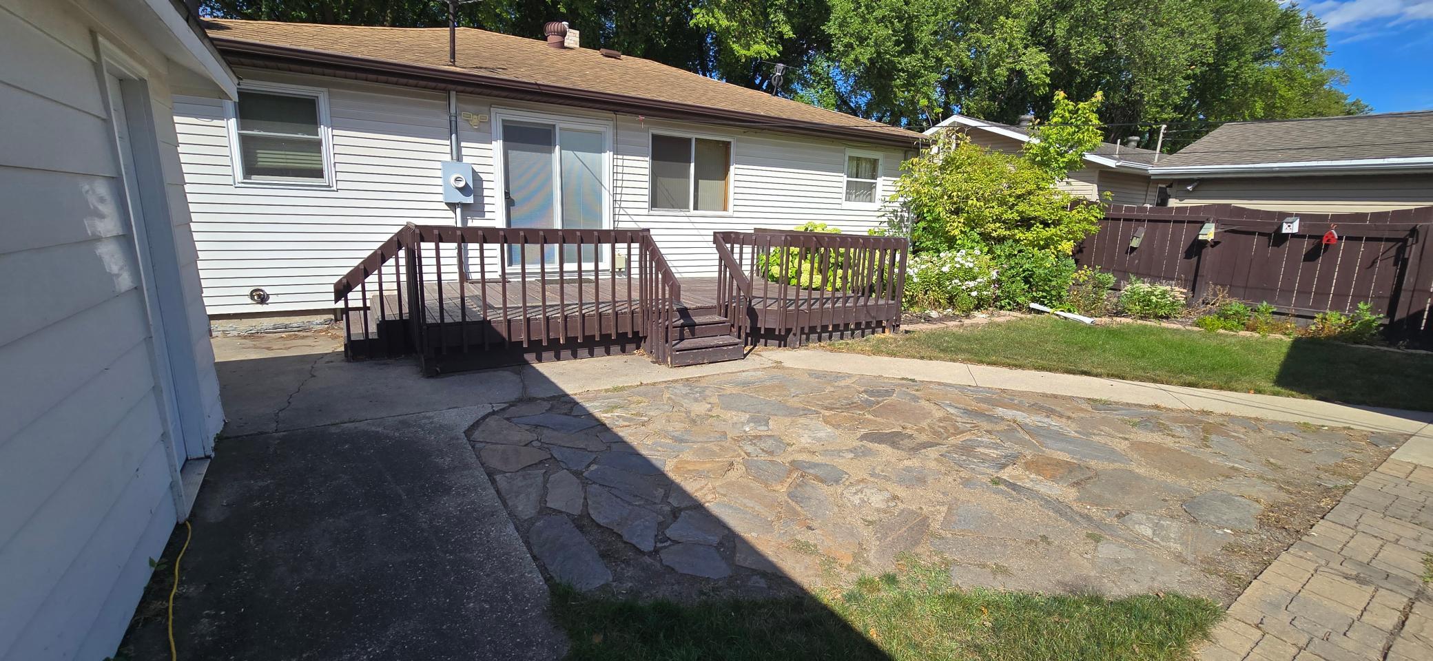 main property photo 10
