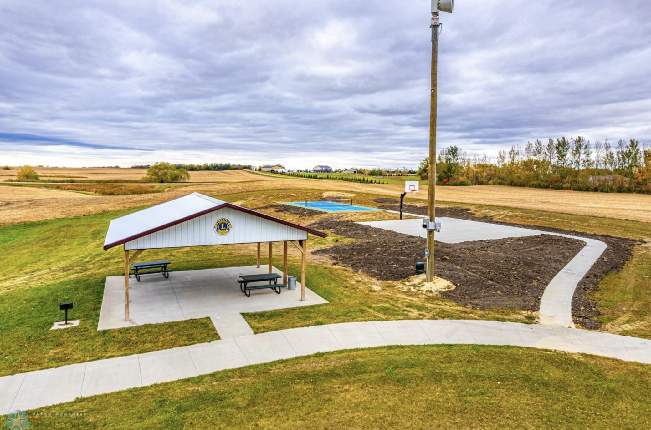 main property photo 35
