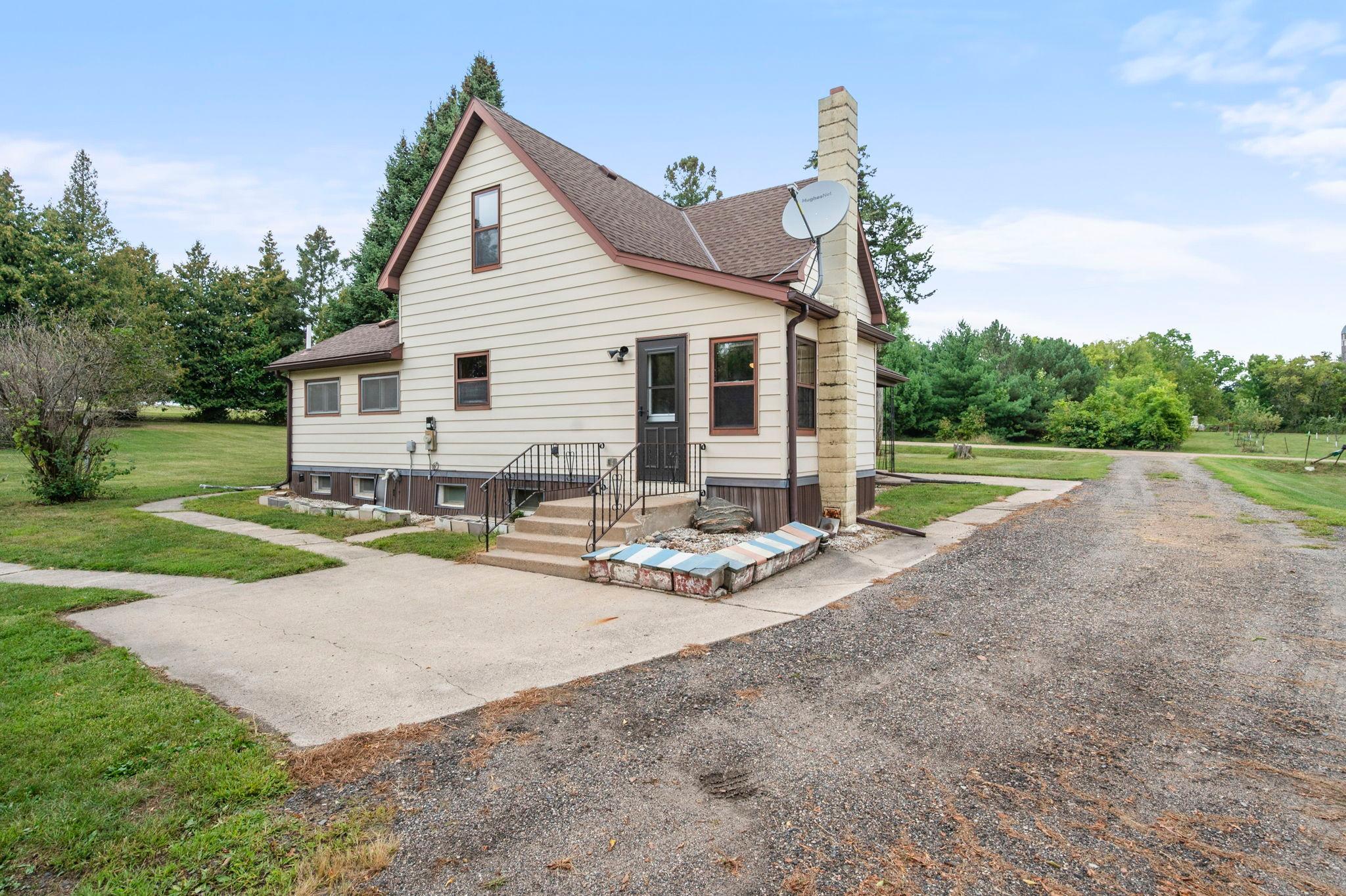 main property photo 41